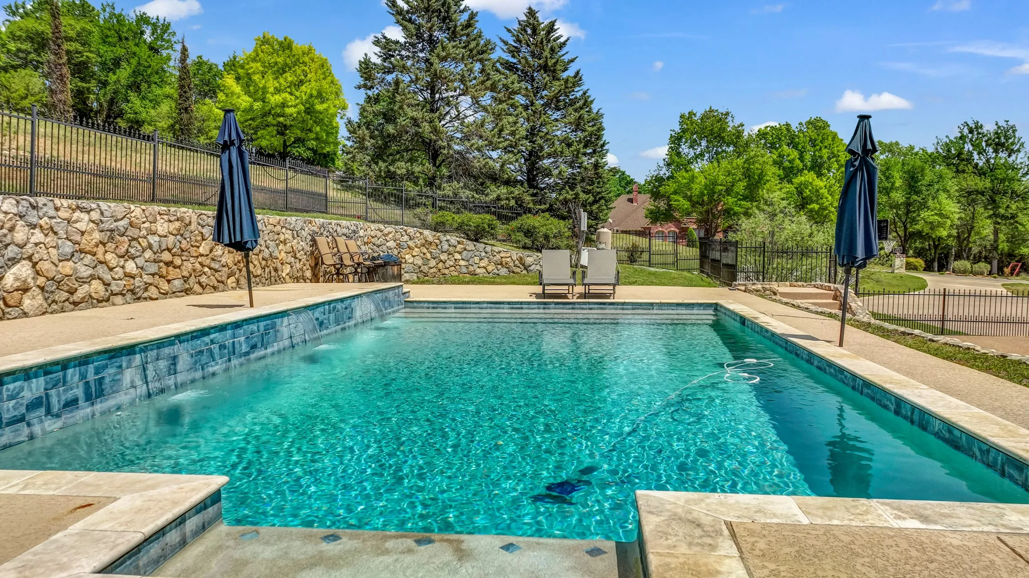 Single Family Residence For Sale in Parker County , 1555 Hunterglenn Drive, Aledo, Texas 76008, 5 Bedroom, 4 Bathroom, 3 Garage spaces, 3,854 Sqft, built in 2003, mls#21367206, Real Estate Agent in Aledo, Homes For Sale in Parker county, Homes For Sale in Aledo, Realtor in Aledo Texas, Real Estate Brokerage Independent Realty Texas, Luminita Cordes Realtor
