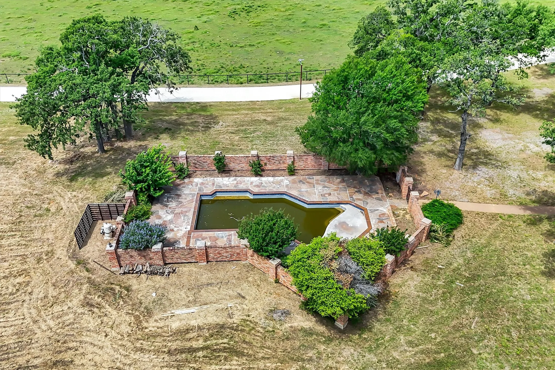 Single Family Residence For Rent in Denton County , 631 Fm 407 E, Argyle, Texas 76226, 4 Bedroom, 3 Bathroom, 3 Garage spaces, 4,790 Sqft, built in 1984, mls#21367602, Real Estate Agent in Argyle, Homes For Rent in Denton county, Homes For Rent in Argyle, Realtor in Argyle Texas, Real Estate Brokerage Independent Realty Texas, Luminita Cordes Realtor