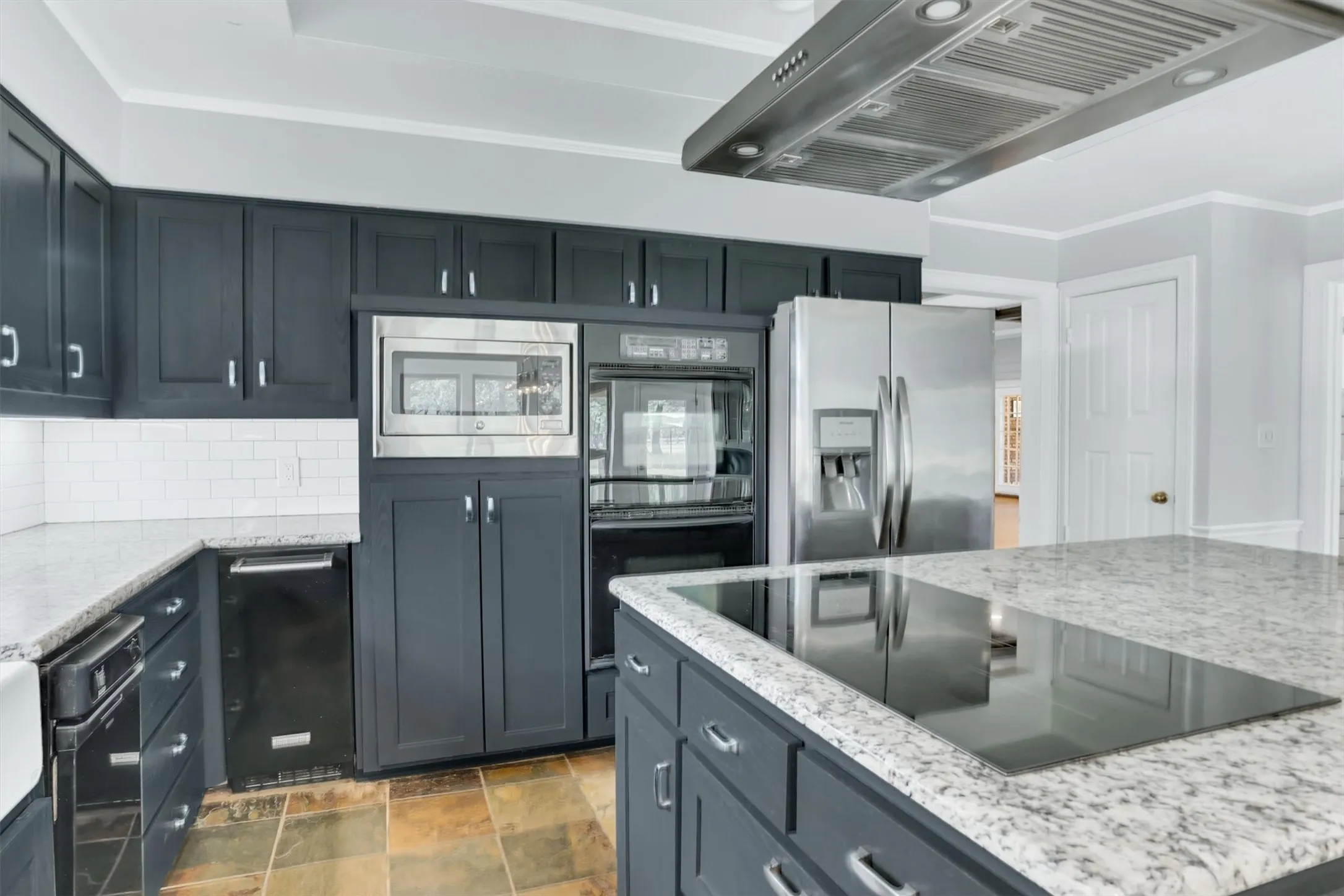 Single Family Residence For Rent in Denton County , 631 Fm 407 E, Argyle, Texas 76226, 4 Bedroom, 3 Bathroom, 3 Garage spaces, 4,790 Sqft, built in 1984, mls#21367602, Real Estate Agent in Argyle, Homes For Rent in Denton county, Homes For Rent in Argyle, Realtor in Argyle Texas, Real Estate Brokerage Independent Realty Texas, Luminita Cordes Realtor