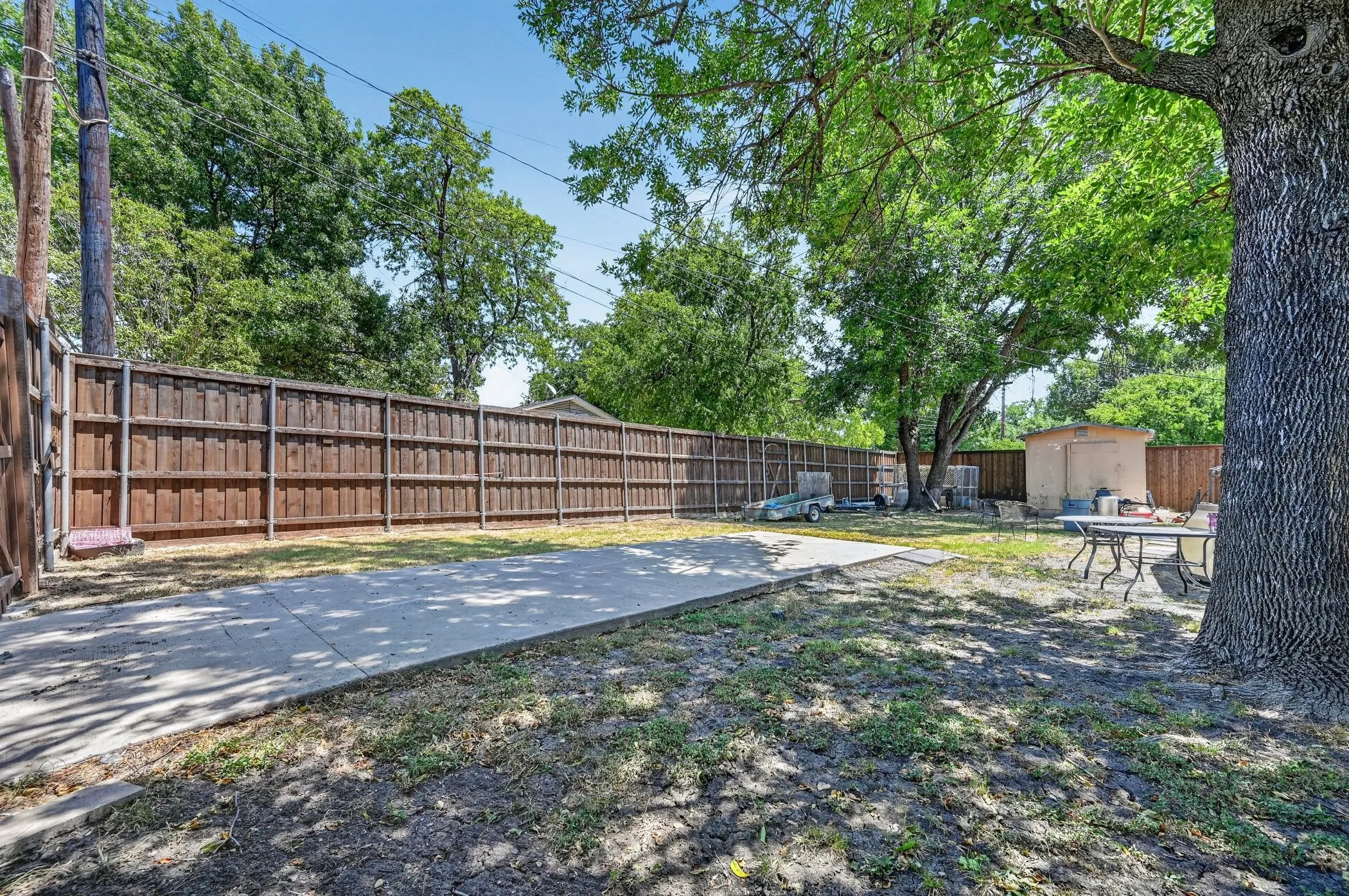 Single Family Residence For Sale in Dallas County , 3532 Edgebrook Drive, Mesquite, Texas 75150, 3 Bedroom, 2 Bathroom, Garage spaces, 1,387 Sqft, built in 1959, mls#21358882, Real Estate Agent in Mesquite, Homes For Sale in Dallas county, Homes For Sale in Mesquite, Realtor in Mesquite Texas, Real Estate Brokerage Independent Realty Texas, Luminita Cordes Realtor