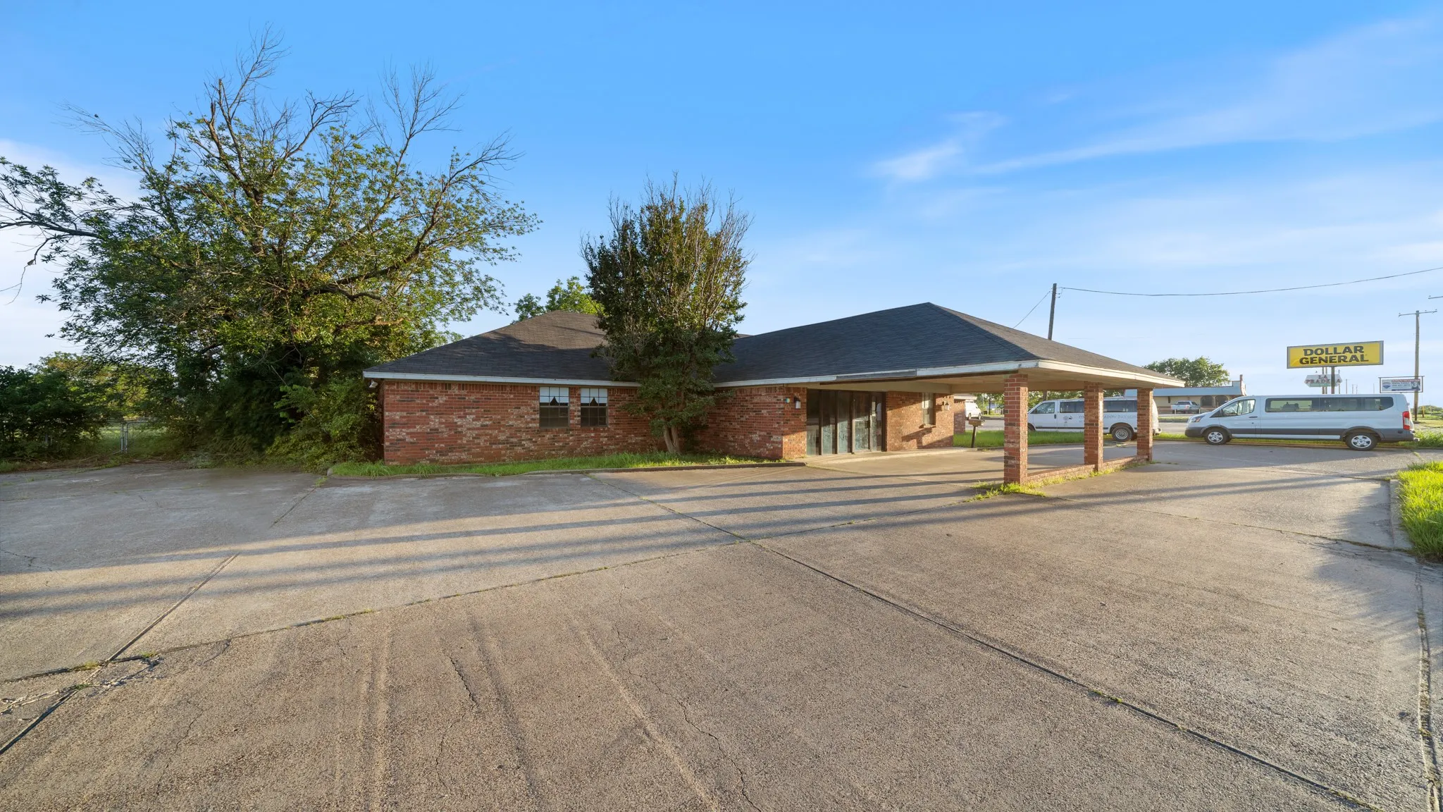Business For Sale in Van Zandt County , 1409 W South Commerce Street, Wills Point, Texas 75169, 0, 0, Garage spaces, 0 Sqft, built in 1984, mls#21366313, Real Estate Agent in Wills Point, Homes For Sale in Van Zandt county, Homes For Sale in Wills Point, Realtor in Wills Point Texas, Real Estate Brokerage Independent Realty Texas, Luminita Cordes Realtor