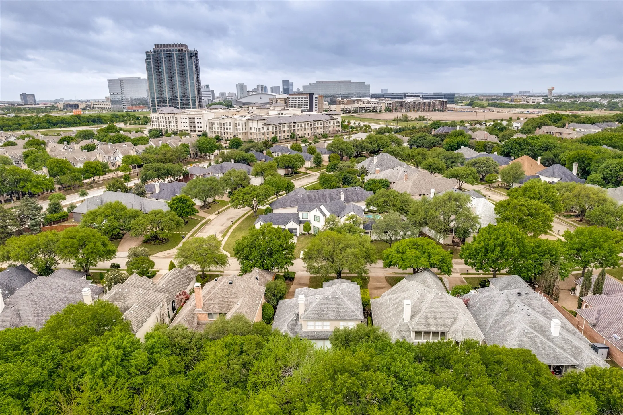 Single Family Residence For Rent in Collin County , 6526 Star Creek, Frisco, Texas 75034, 3 Bedroom, 3 Bathroom, 2 Garage spaces, 3,167 Sqft, built in 1997, mls#21367614, Real Estate Agent in Frisco, Homes For Rent in Collin county, Homes For Rent in Frisco, Realtor in Frisco Texas, Real Estate Brokerage Independent Realty Texas, Luminita Cordes Realtor