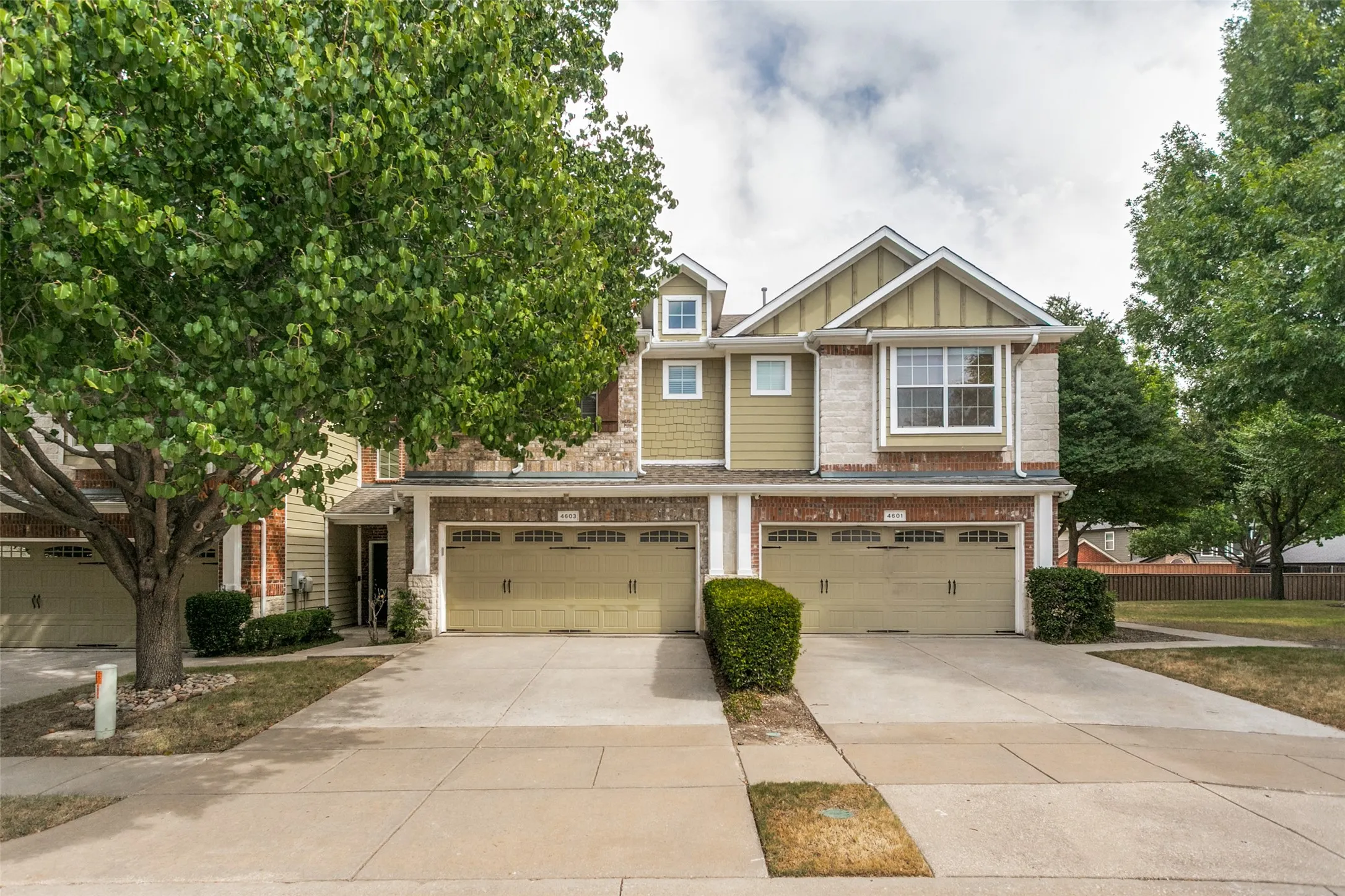 Townhouse For Rent in Collin County , 4603 Penelope Lane, Plano, Texas 75024, 2 Bedroom, 3 Bathroom, 2 Garage spaces, 1,632 Sqft, built in 2006, mls#21367412, Real Estate Agent in Plano, Homes For Rent in Collin county, Homes For Rent in Plano, Realtor in Plano Texas, Real Estate Brokerage Independent Realty Texas, Luminita Cordes Realtor