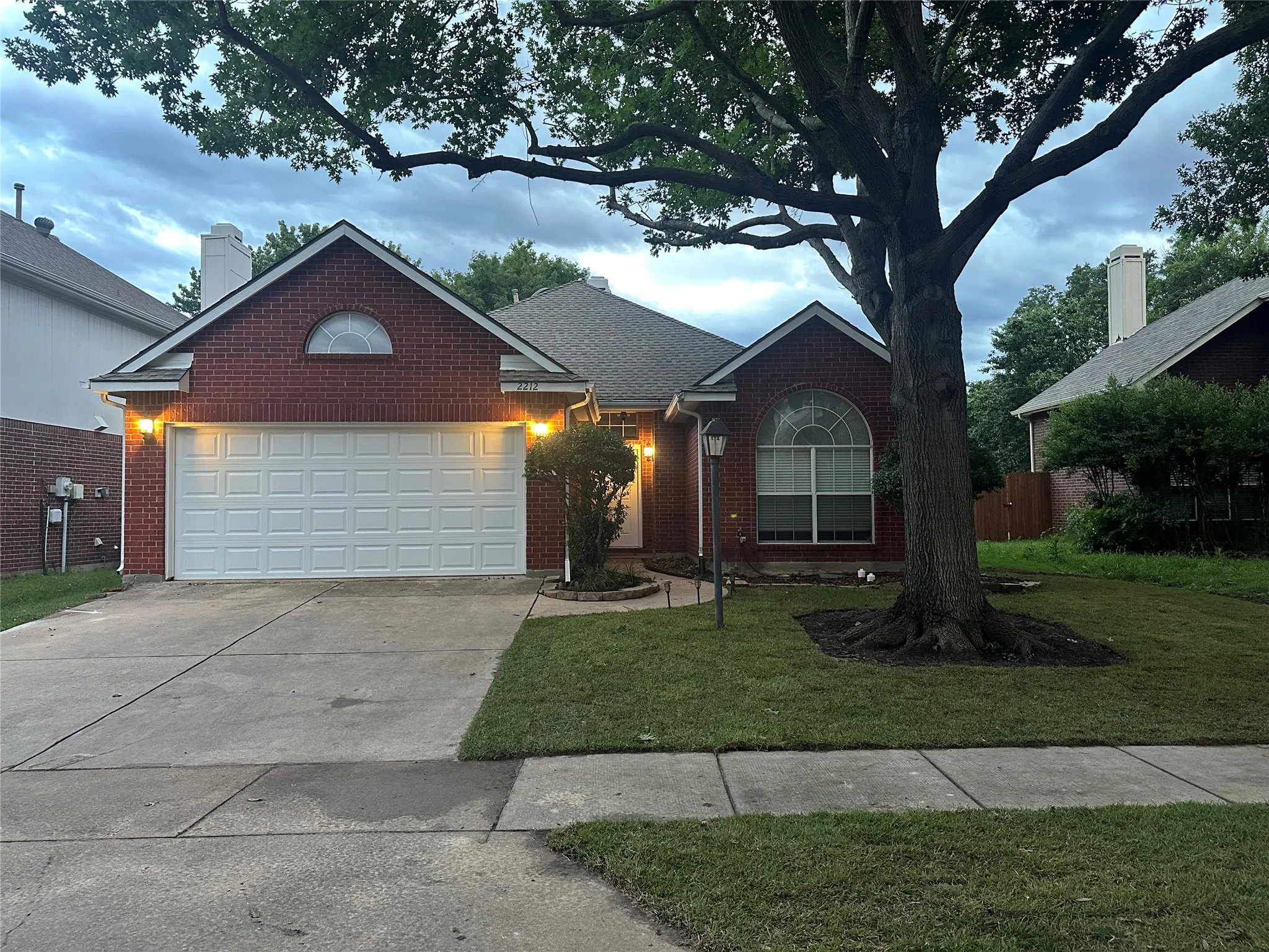 Single Family Residence For Rent in Collin County , 2212 Heatherton Place, Plano, Texas 75023, 3 Bedroom, 2 Bathroom, 2 Garage spaces, 1,423 Sqft, built in 1990, mls#21367118, Real Estate Agent in Plano, Homes For Rent in Collin county, Homes For Rent in Plano, Realtor in Plano Texas, Real Estate Brokerage Independent Realty Texas, Luminita Cordes Realtor
