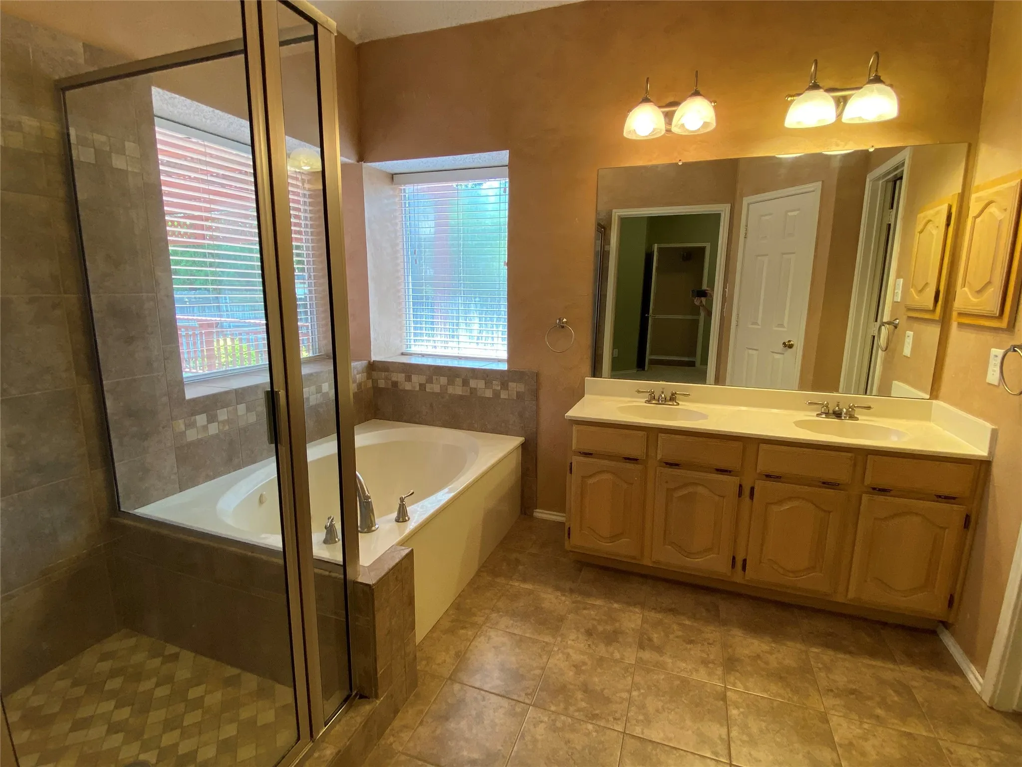 Single Family Residence For Rent in Collin County , 2212 Heatherton Place, Plano, Texas 75023, 3 Bedroom, 2 Bathroom, 2 Garage spaces, 1,423 Sqft, built in 1990, mls#21367118, Real Estate Agent in Plano, Homes For Rent in Collin county, Homes For Rent in Plano, Realtor in Plano Texas, Real Estate Brokerage Independent Realty Texas, Luminita Cordes Realtor