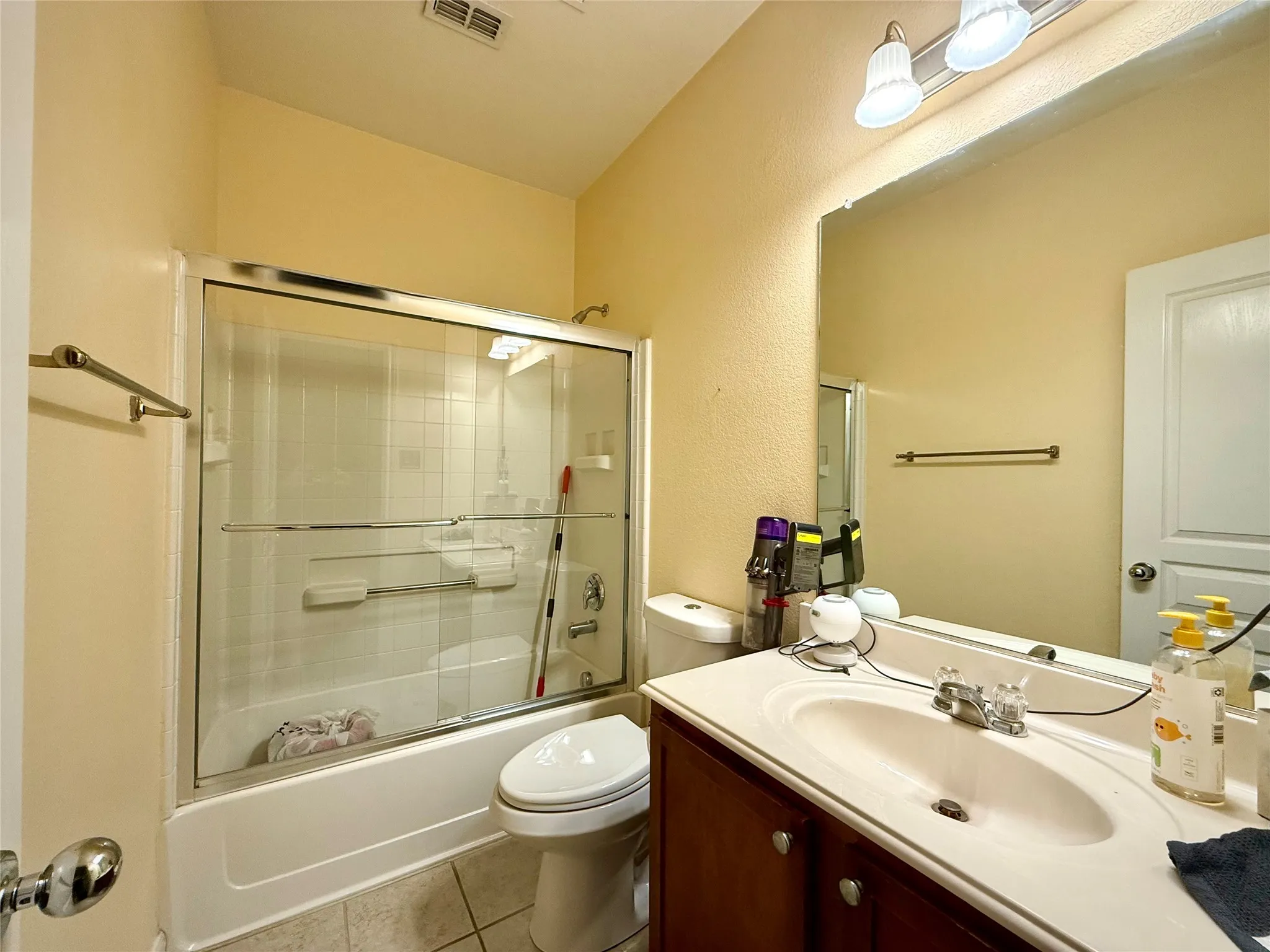 Single Family Residence For Rent in Collin County , 7704 Val Verde Drive, Mc Kinney, Texas 75071, 5 Bedroom, 3 Bathroom, 2 Garage spaces, 2,654 Sqft, built in 2005, mls#21367572, Real Estate Agent in Mc Kinney, Homes For Rent in Collin county, Homes For Rent in Mc Kinney, Realtor in Mc Kinney Texas, Real Estate Brokerage Independent Realty Texas, Luminita Cordes Realtor