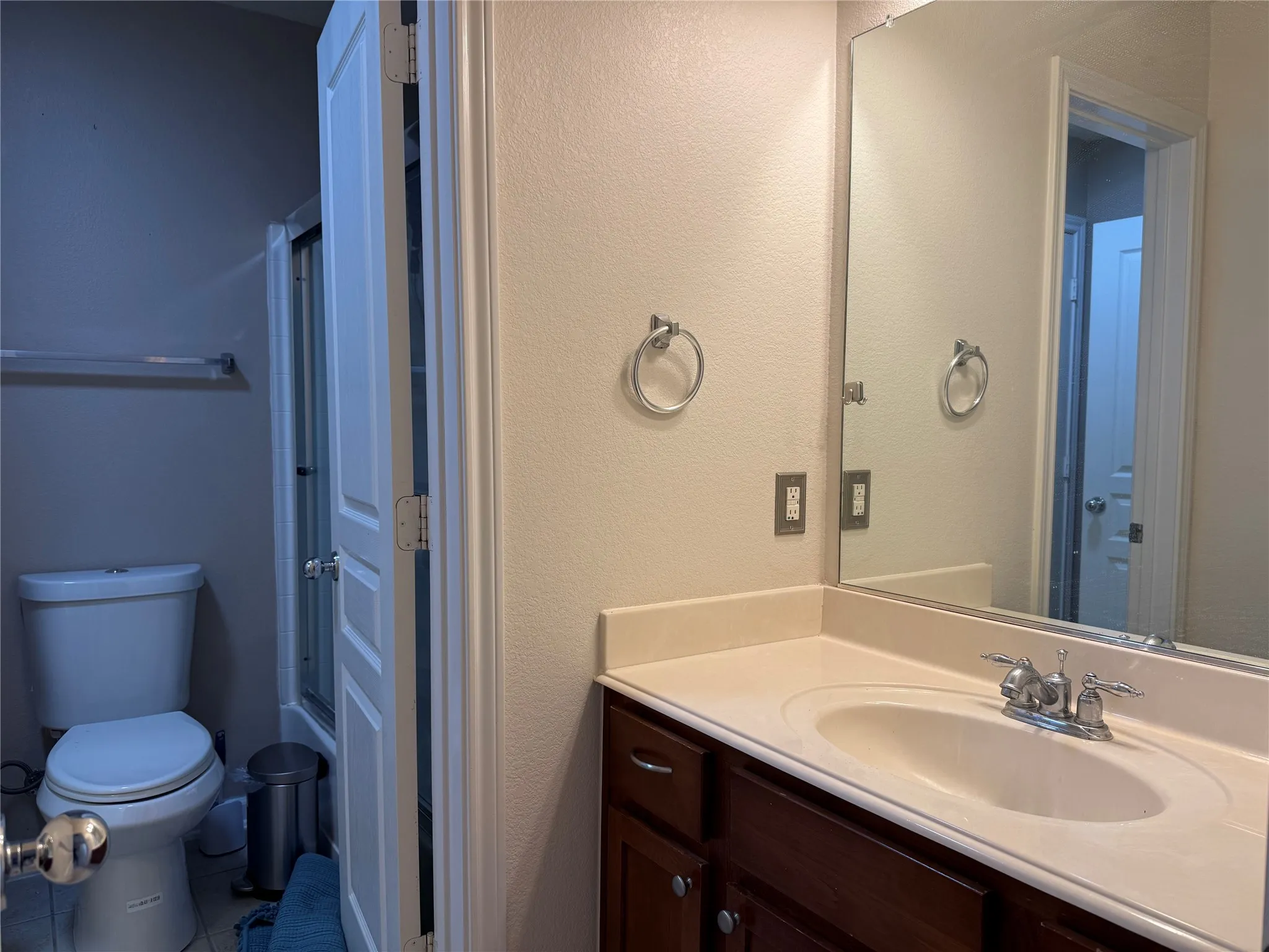 Single Family Residence For Rent in Collin County , 7704 Val Verde Drive, Mc Kinney, Texas 75071, 5 Bedroom, 3 Bathroom, 2 Garage spaces, 2,654 Sqft, built in 2005, mls#21367572, Real Estate Agent in Mc Kinney, Homes For Rent in Collin county, Homes For Rent in Mc Kinney, Realtor in Mc Kinney Texas, Real Estate Brokerage Independent Realty Texas, Luminita Cordes Realtor