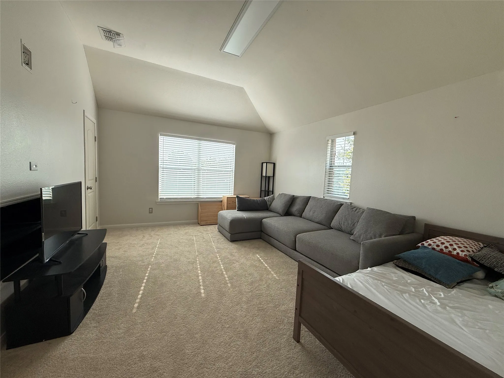 Single Family Residence For Rent in Collin County , 7704 Val Verde Drive, Mc Kinney, Texas 75071, 5 Bedroom, 3 Bathroom, 2 Garage spaces, 2,654 Sqft, built in 2005, mls#21367572, Real Estate Agent in Mc Kinney, Homes For Rent in Collin county, Homes For Rent in Mc Kinney, Realtor in Mc Kinney Texas, Real Estate Brokerage Independent Realty Texas, Luminita Cordes Realtor