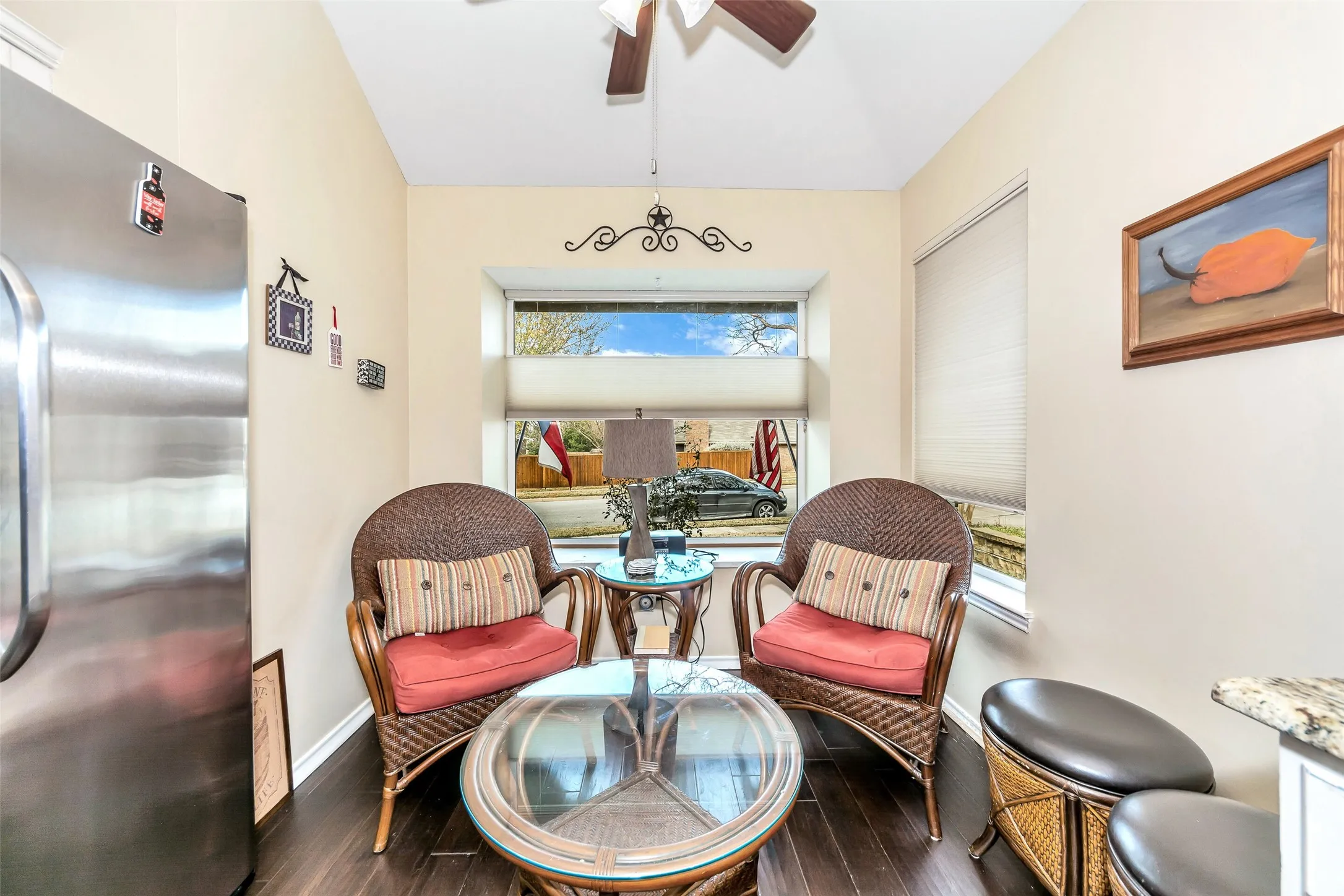 Single Family Residence For Rent in Tarrant County , 1441 Hampton Road, Grapevine, Texas 76051, 3 Bedroom, 2 Bathroom, 2 Garage spaces, 1,288 Sqft, built in 1988, mls#21367569, Real Estate Agent in Grapevine, Homes For Rent in Tarrant county, Homes For Rent in Grapevine, Realtor in Grapevine Texas, Real Estate Brokerage Independent Realty Texas, Luminita Cordes Realtor