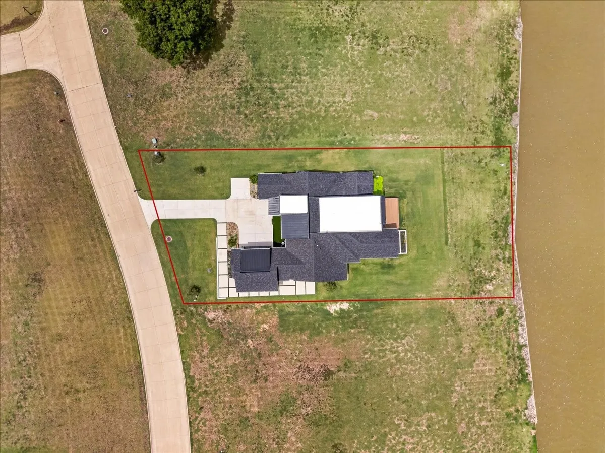 Single Family Residence For Sale in Kaufman County , 1141 Beacon Shore Road, Kemp, Texas 75143, 4 Bedroom, 4 Bathroom, 2 Garage spaces, 3,097 Sqft, built in 2025, mls#21365349, Real Estate Agent in Kemp, Homes For Sale in Kaufman county, Homes For Sale in Kemp, Realtor in Kemp Texas, Real Estate Brokerage Independent Realty Texas, Luminita Cordes Realtor