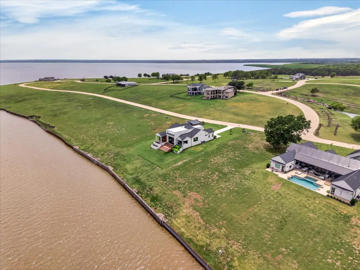 Single Family Residence For Sale in Kaufman County , 1141 Beacon Shore Road, Kemp, Texas 75143, 4 Bedroom, 4 Bathroom, 2 Garage spaces, 3,097 Sqft, built in 2025, mls#21365349, Real Estate Agent in Kemp, Homes For Sale in Kaufman county, Homes For Sale in Kemp, Realtor in Kemp Texas, Real Estate Brokerage Independent Realty Texas, Luminita Cordes Realtor