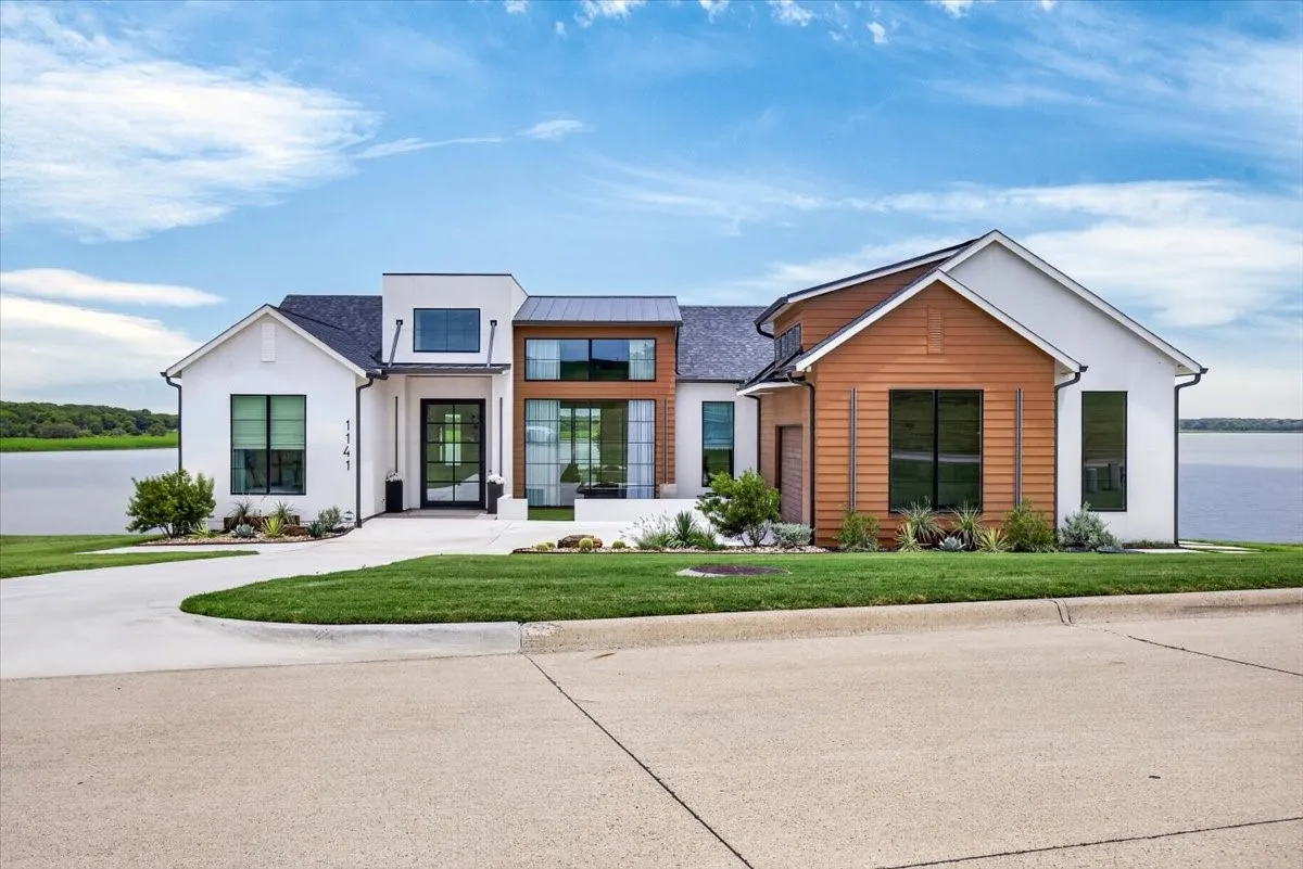 Single Family Residence For Sale in Kaufman County , 1141 Beacon Shore Road, Kemp, Texas 75143, 4 Bedroom, 4 Bathroom, 2 Garage spaces, 3,097 Sqft, built in 2025, mls#21365349, Real Estate Agent in Kemp, Homes For Sale in Kaufman county, Homes For Sale in Kemp, Realtor in Kemp Texas, Real Estate Brokerage Independent Realty Texas, Luminita Cordes Realtor