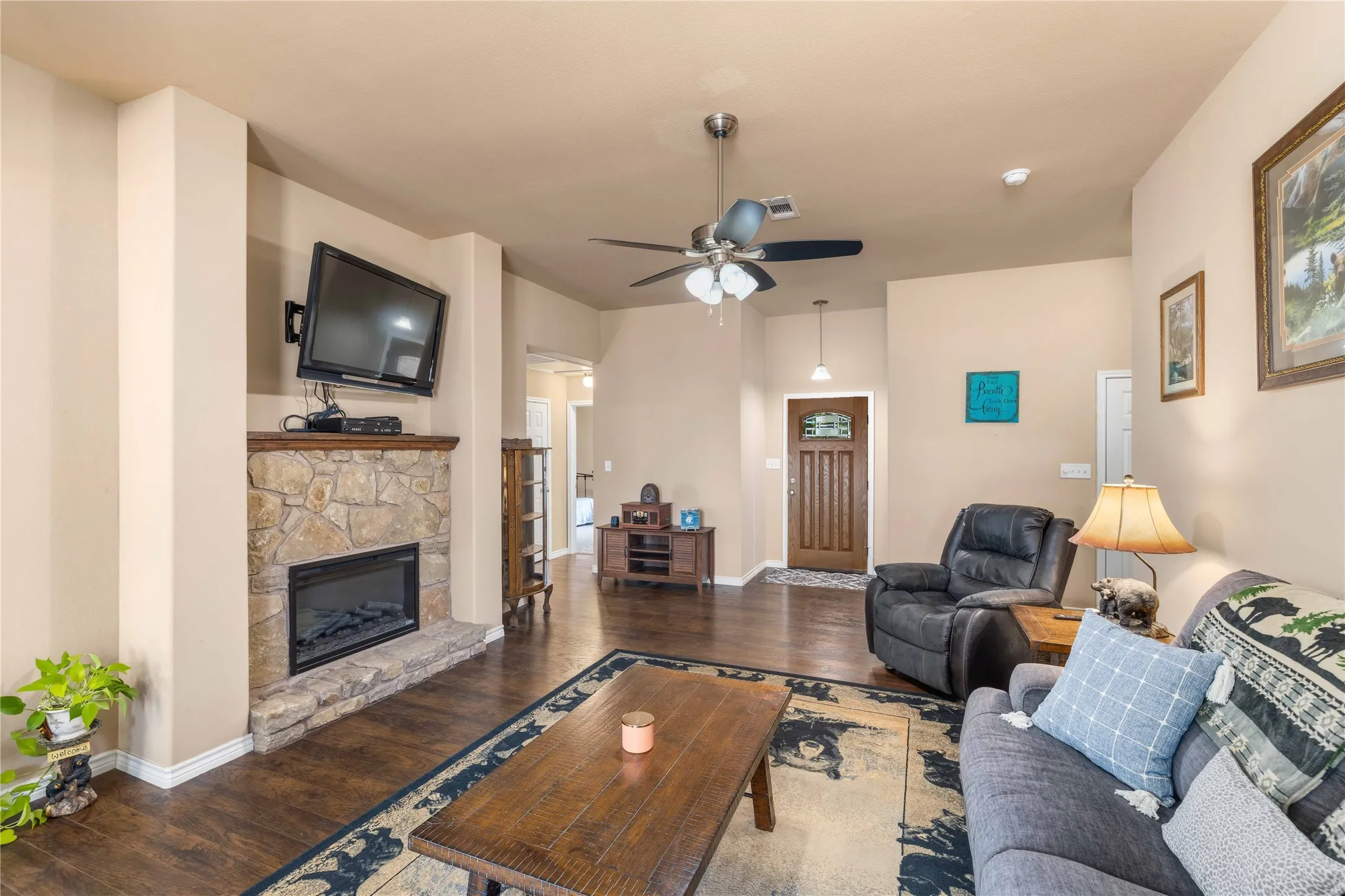 Single Family Residence For Sale in Brown County , 115 Bluebonnet Drive, Early, Texas 76802, 3 Bedroom, 2 Bathroom, 2 Garage spaces, 1,358 Sqft, built in 2016, mls#21362388, Real Estate Agent in Early, Homes For Sale in Brown county, Homes For Sale in Early, Realtor in Early Texas, Real Estate Brokerage Independent Realty Texas, Luminita Cordes Realtor