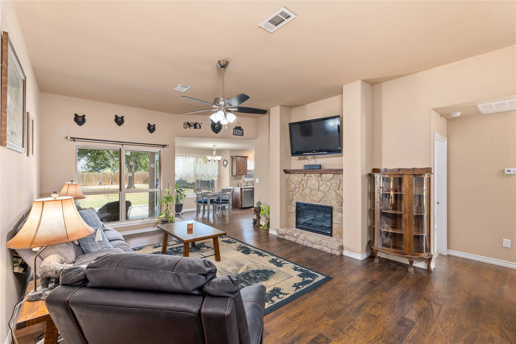 Single Family Residence For Sale in Brown County , 115 Bluebonnet Drive, Early, Texas 76802, 3 Bedroom, 2 Bathroom, 2 Garage spaces, 1,358 Sqft, built in 2016, mls#21362388, Real Estate Agent in Early, Homes For Sale in Brown county, Homes For Sale in Early, Realtor in Early Texas, Real Estate Brokerage Independent Realty Texas, Luminita Cordes Realtor