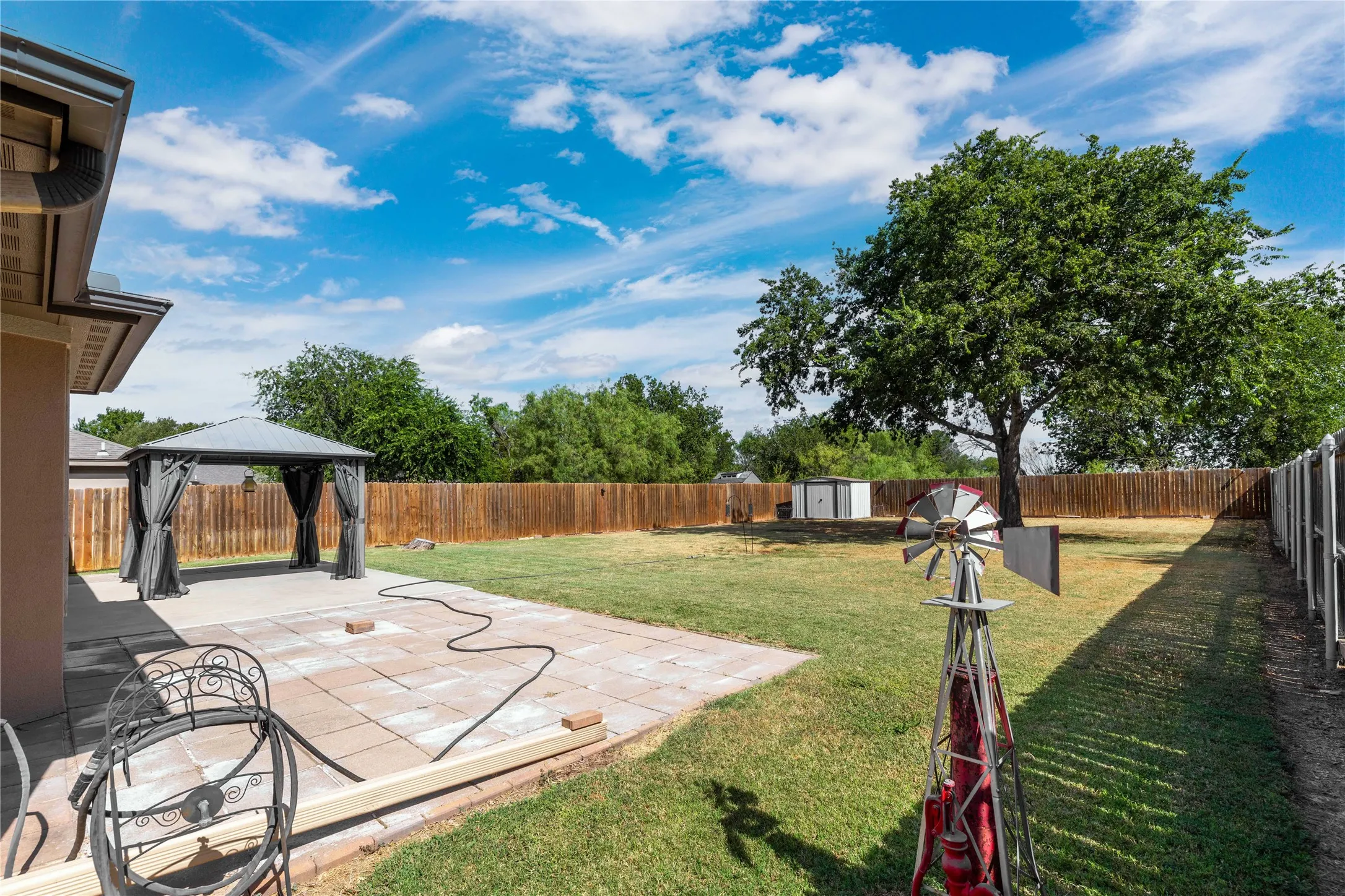 Single Family Residence For Sale in Brown County , 115 Bluebonnet Drive, Early, Texas 76802, 3 Bedroom, 2 Bathroom, 2 Garage spaces, 1,358 Sqft, built in 2016, mls#21362388, Real Estate Agent in Early, Homes For Sale in Brown county, Homes For Sale in Early, Realtor in Early Texas, Real Estate Brokerage Independent Realty Texas, Luminita Cordes Realtor