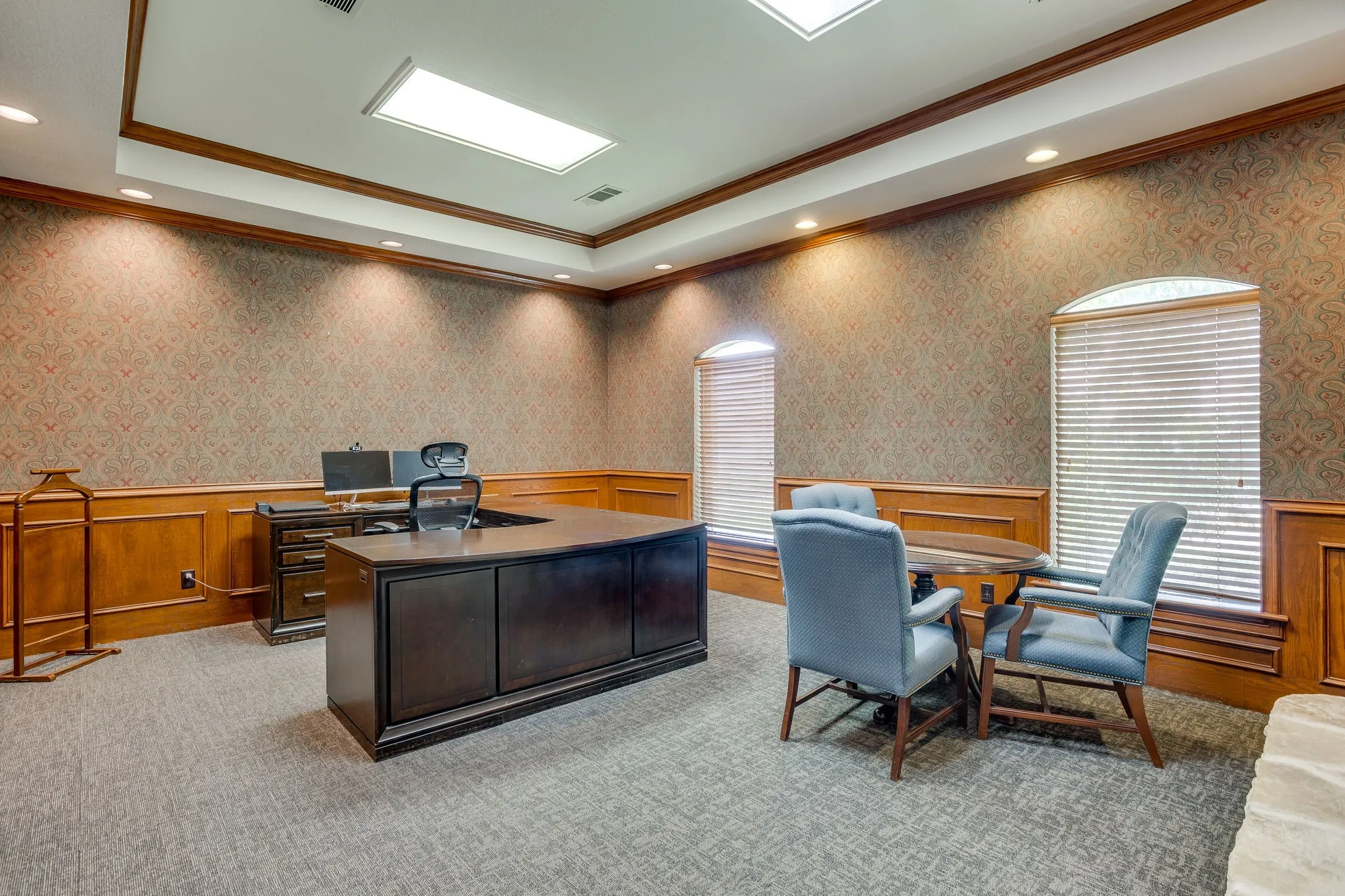 Office For Sale in Tarrant County , 4201 Gateway Drive, Colleyville, Texas 76034, 0, 0, Garage spaces, 0 Sqft, built in 2000, mls#21365795, Real Estate Agent in Colleyville, Homes For Sale in Tarrant county, Homes For Sale in Colleyville, Realtor in Colleyville Texas, Real Estate Brokerage Independent Realty Texas, Luminita Cordes Realtor