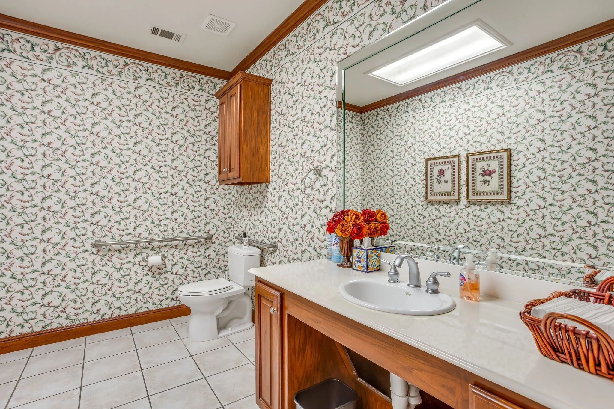 Office For Sale in Tarrant County , 4201 Gateway Drive, Colleyville, Texas 76034, 0, 0, Garage spaces, 0 Sqft, built in 2000, mls#21365795, Real Estate Agent in Colleyville, Homes For Sale in Tarrant county, Homes For Sale in Colleyville, Realtor in Colleyville Texas, Real Estate Brokerage Independent Realty Texas, Luminita Cordes Realtor