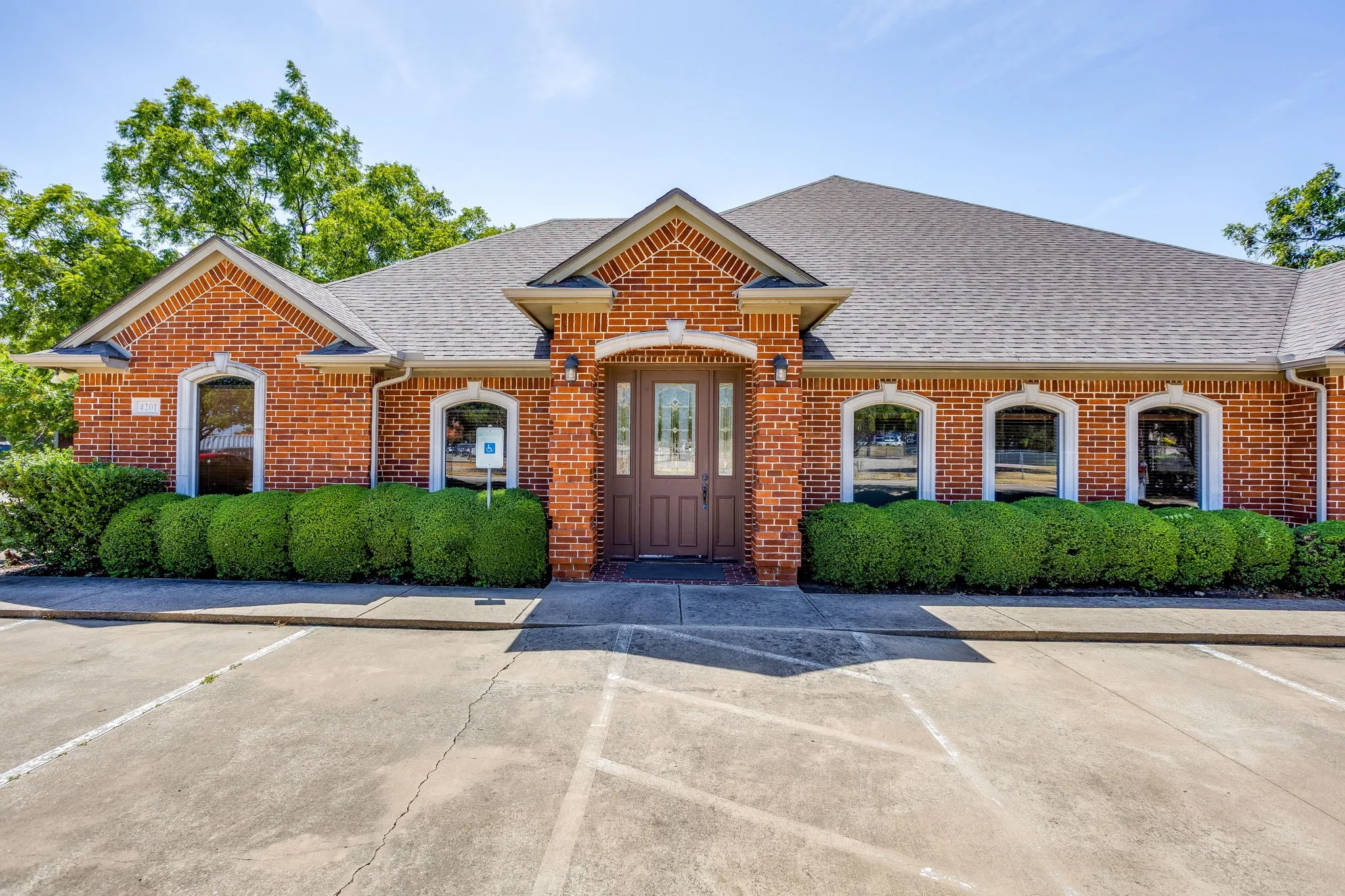 Office For Sale in Tarrant County , 4201 Gateway Drive, Colleyville, Texas 76034, 0, 0, Garage spaces, 0 Sqft, built in 2000, mls#21365795, Real Estate Agent in Colleyville, Homes For Sale in Tarrant county, Homes For Sale in Colleyville, Realtor in Colleyville Texas, Real Estate Brokerage Independent Realty Texas, Luminita Cordes Realtor