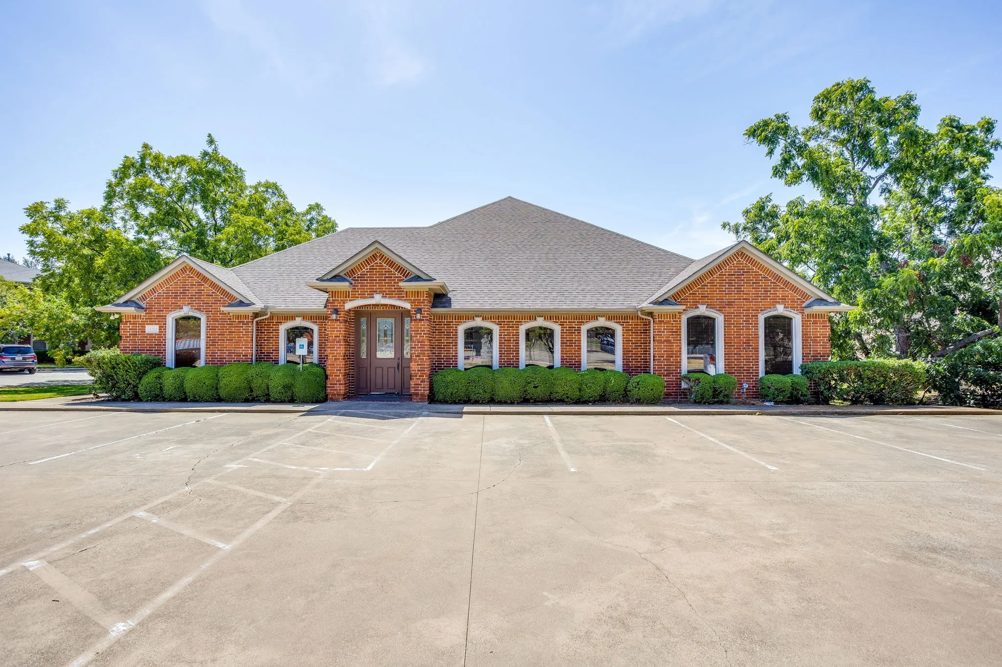 Office For Sale in Tarrant County , 4201 Gateway Drive, Colleyville, Texas 76034, 0, 0, Garage spaces, 0 Sqft, built in 2000, mls#21365795, Real Estate Agent in Colleyville, Homes For Sale in Tarrant county, Homes For Sale in Colleyville, Realtor in Colleyville Texas, Real Estate Brokerage Independent Realty Texas, Luminita Cordes Realtor