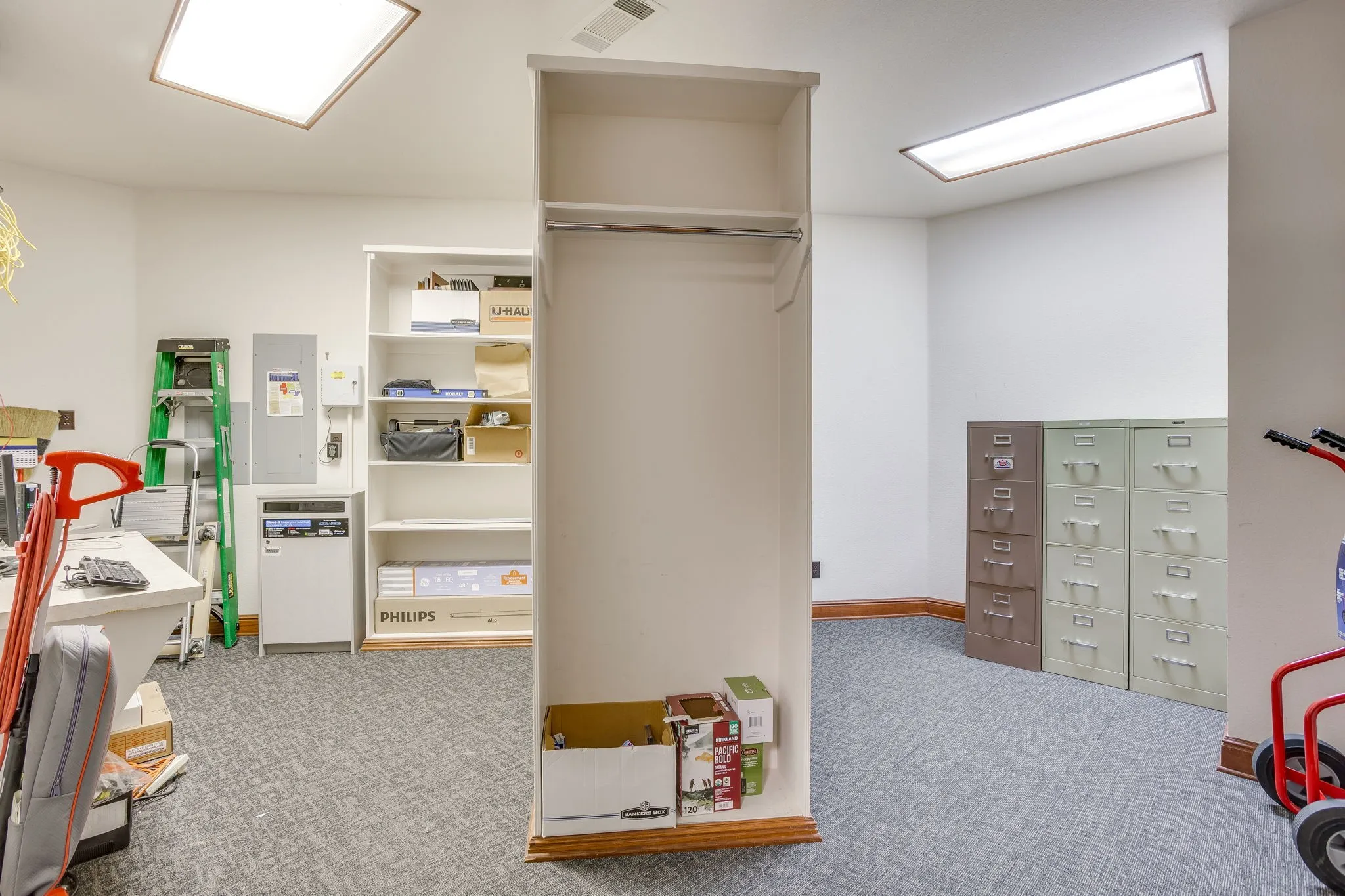 Office For Sale in Tarrant County , 4201 Gateway Drive, Colleyville, Texas 76034, 0, 0, Garage spaces, 0 Sqft, built in 2000, mls#21365795, Real Estate Agent in Colleyville, Homes For Sale in Tarrant county, Homes For Sale in Colleyville, Realtor in Colleyville Texas, Real Estate Brokerage Independent Realty Texas, Luminita Cordes Realtor