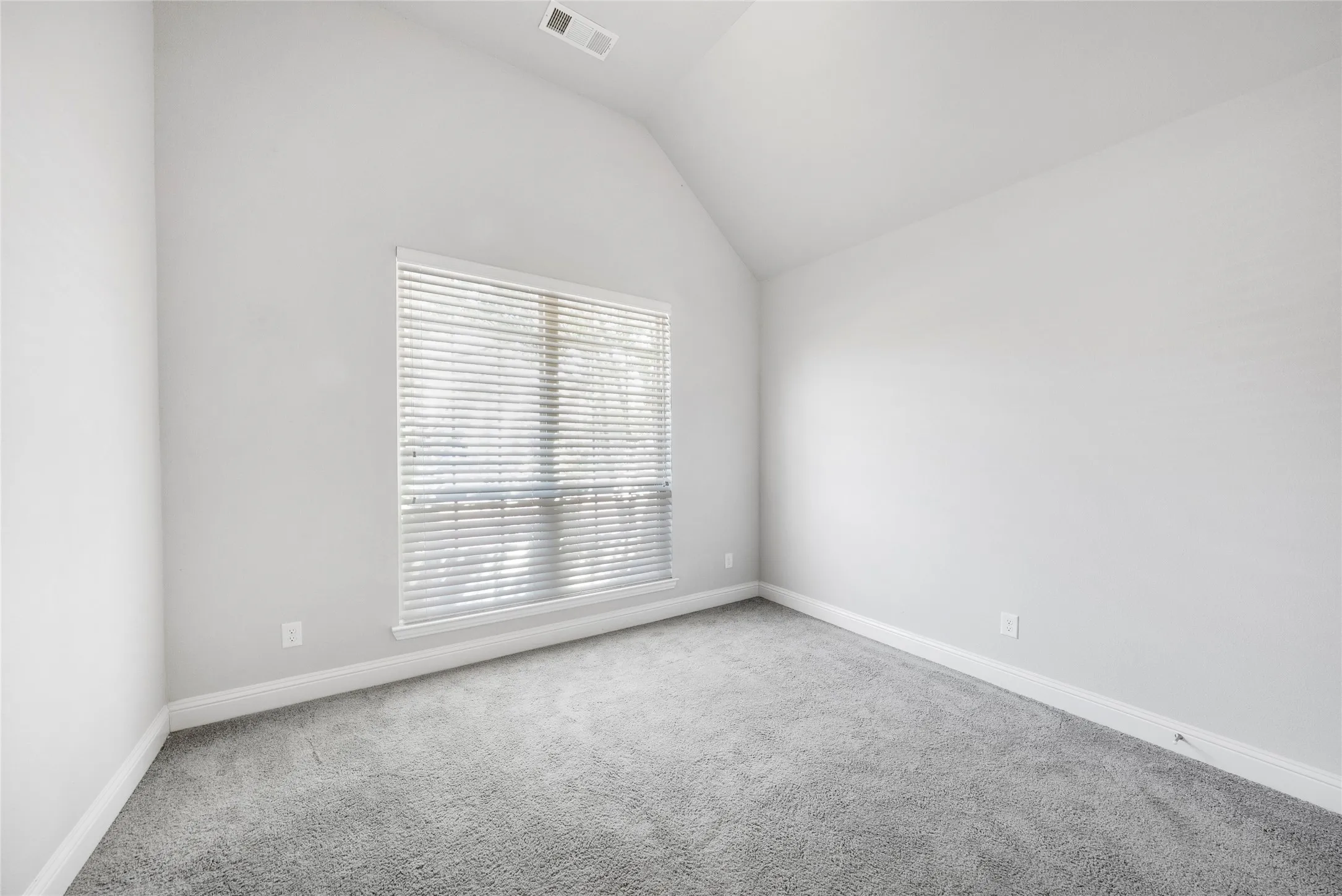 Single Family Residence For Sale in Denton County , 16105 Benbrook Boulevard, Prosper, Texas 75078, 4 Bedroom, 3 Bathroom, 2 Garage spaces, 2,988 Sqft, built in 2017, mls#21363761, Real Estate Agent in Prosper, Homes For Sale in Denton county, Homes For Sale in Prosper, Realtor in Prosper Texas, Real Estate Brokerage Independent Realty Texas, Luminita Cordes Realtor