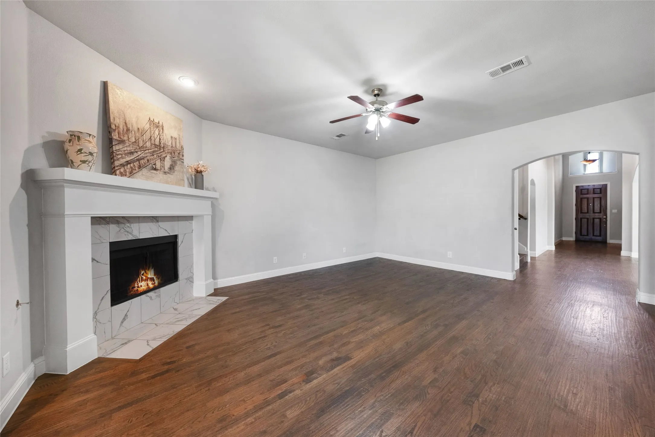 Single Family Residence For Sale in Denton County , 16105 Benbrook Boulevard, Prosper, Texas 75078, 4 Bedroom, 3 Bathroom, 2 Garage spaces, 2,988 Sqft, built in 2017, mls#21363761, Real Estate Agent in Prosper, Homes For Sale in Denton county, Homes For Sale in Prosper, Realtor in Prosper Texas, Real Estate Brokerage Independent Realty Texas, Luminita Cordes Realtor