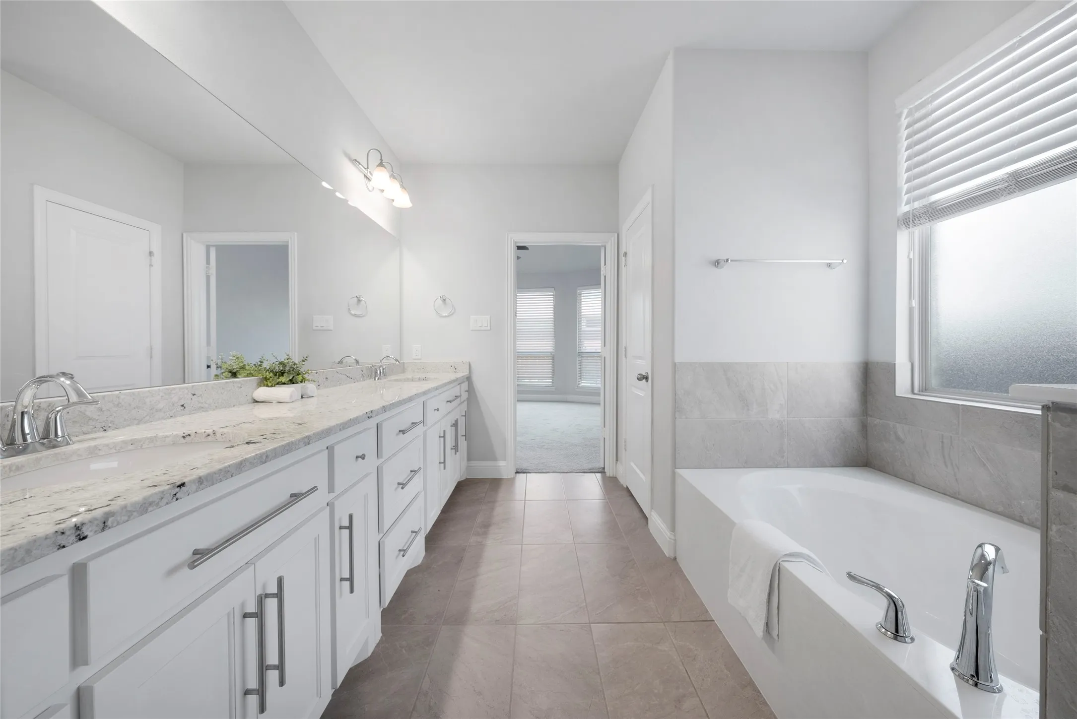 Single Family Residence For Sale in Denton County , 16105 Benbrook Boulevard, Prosper, Texas 75078, 4 Bedroom, 3 Bathroom, 2 Garage spaces, 2,988 Sqft, built in 2017, mls#21363761, Real Estate Agent in Prosper, Homes For Sale in Denton county, Homes For Sale in Prosper, Realtor in Prosper Texas, Real Estate Brokerage Independent Realty Texas, Luminita Cordes Realtor