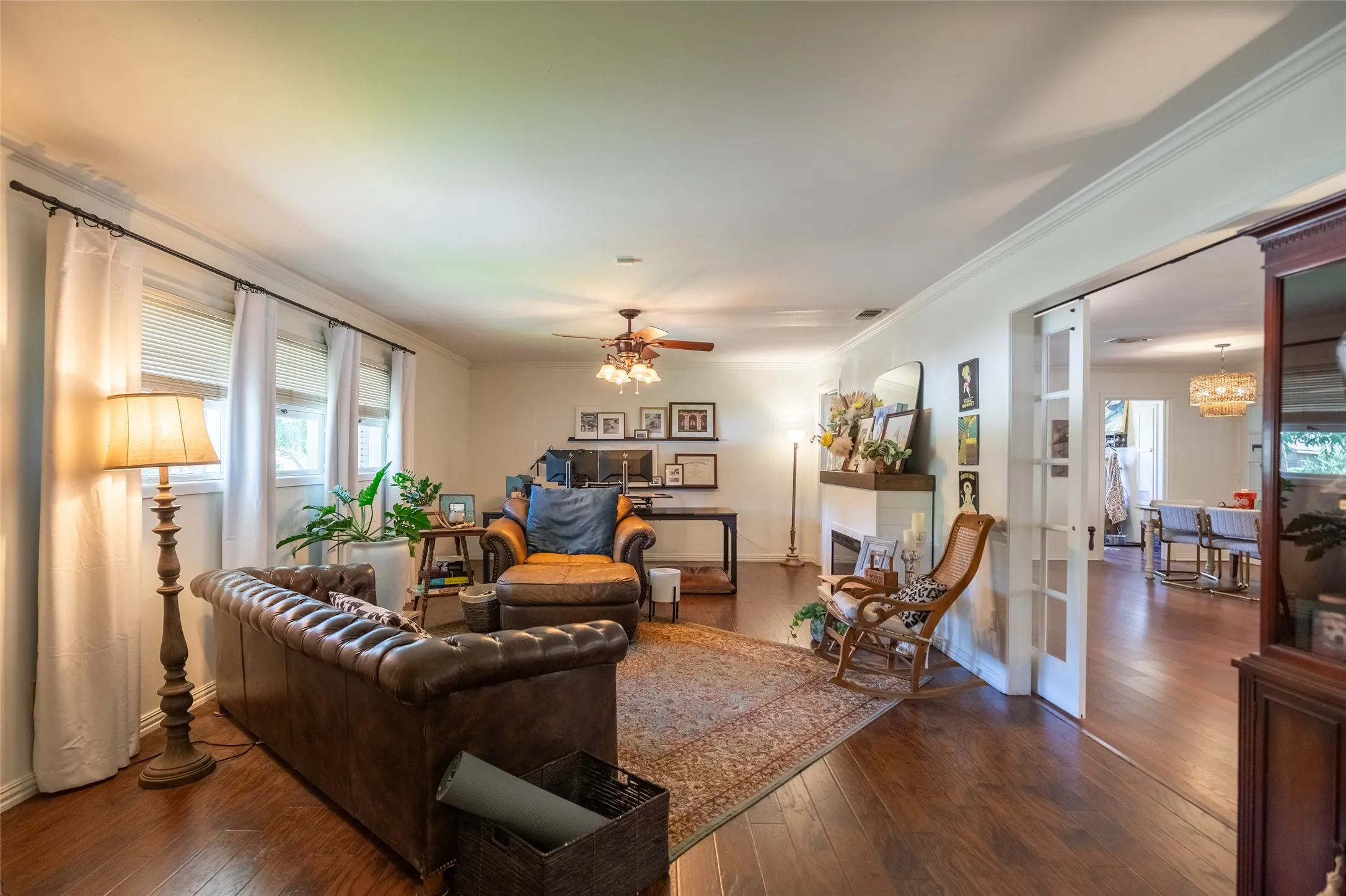 Single Family Residence For Sale in Taylor County , 1801 Sylvan Drive, Abilene, Texas 79605, 3 Bedroom, 2 Bathroom, 2 Garage spaces, 2,695 Sqft, built in 1955, mls#21362672, Real Estate Agent in Abilene, Homes For Sale in Taylor county, Homes For Sale in Abilene, Realtor in Abilene Texas, Real Estate Brokerage Independent Realty Texas, Luminita Cordes Realtor