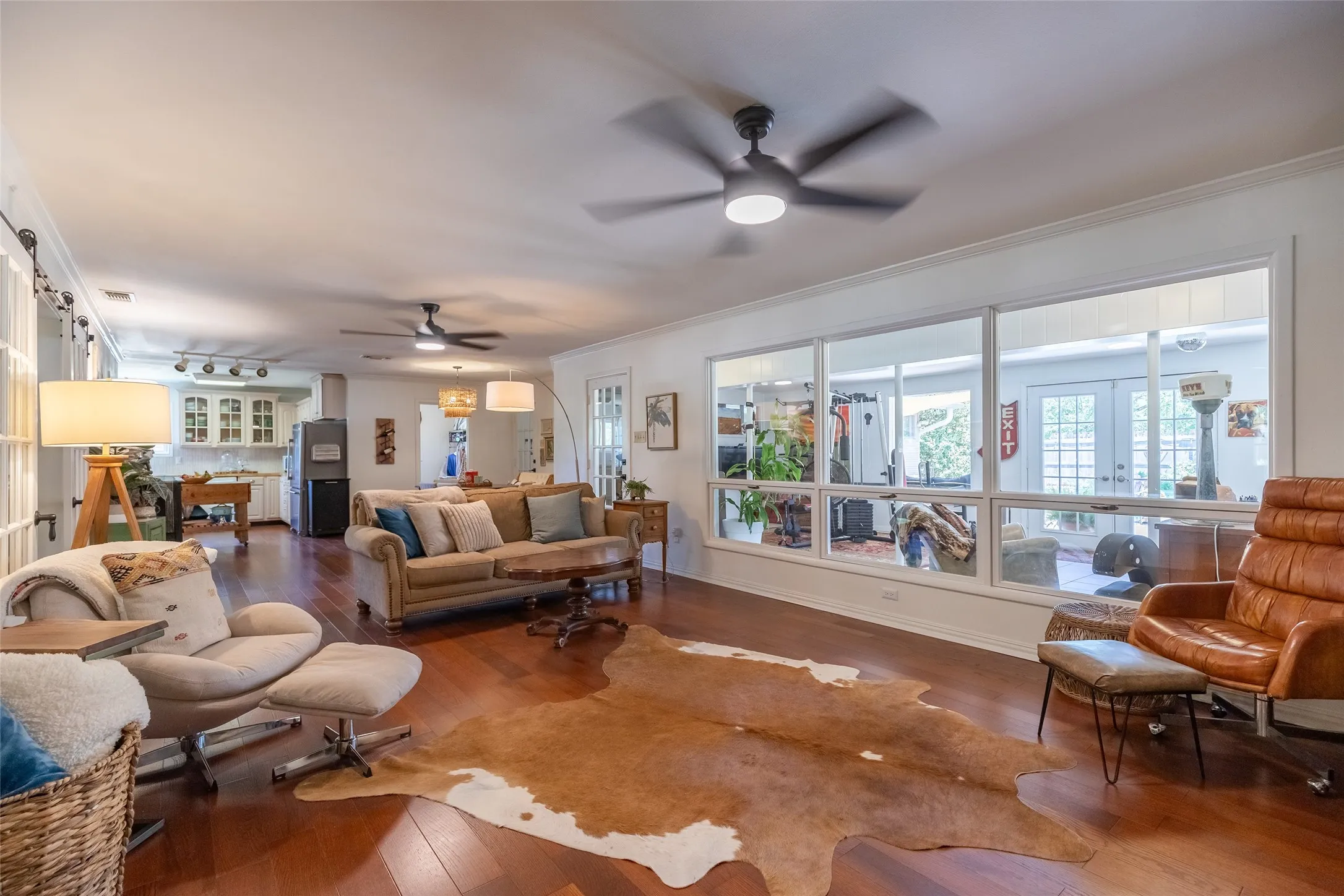 Single Family Residence For Sale in Taylor County , 1801 Sylvan Drive, Abilene, Texas 79605, 3 Bedroom, 2 Bathroom, 2 Garage spaces, 2,695 Sqft, built in 1955, mls#21362672, Real Estate Agent in Abilene, Homes For Sale in Taylor county, Homes For Sale in Abilene, Realtor in Abilene Texas, Real Estate Brokerage Independent Realty Texas, Luminita Cordes Realtor