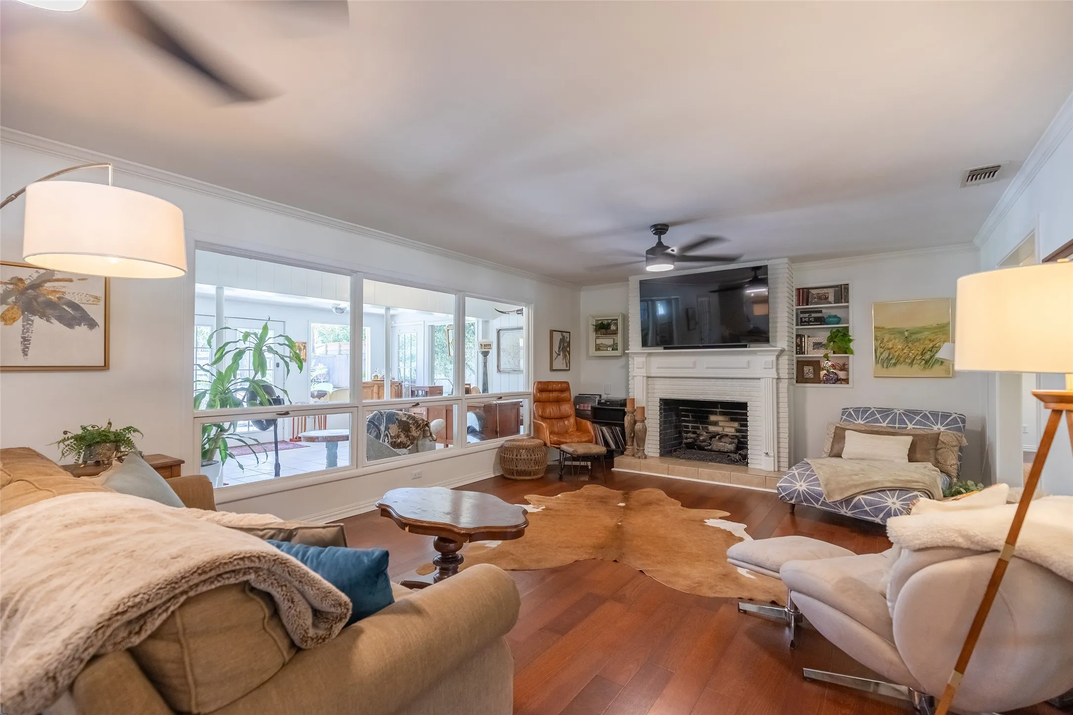 Single Family Residence For Sale in Taylor County , 1801 Sylvan Drive, Abilene, Texas 79605, 3 Bedroom, 2 Bathroom, 2 Garage spaces, 2,695 Sqft, built in 1955, mls#21362672, Real Estate Agent in Abilene, Homes For Sale in Taylor county, Homes For Sale in Abilene, Realtor in Abilene Texas, Real Estate Brokerage Independent Realty Texas, Luminita Cordes Realtor