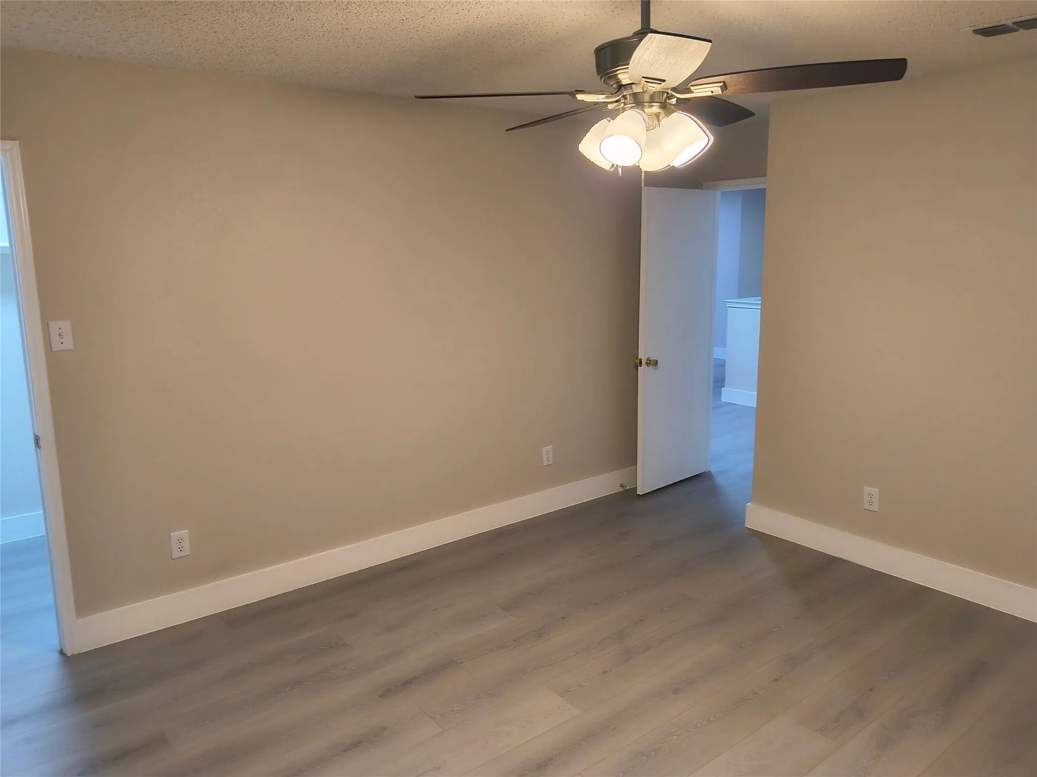 Single Family Residence For Rent in Collin County , 2524 Brinlee Branch Lane, Mc Kinney, Texas 75071, 4 Bedroom, 3 Bathroom, 2 Garage spaces, 3,183 Sqft, built in 2001, Price $2,495, mls#21367657, Real Estate Agent in Mc Kinney, Homes For Rent in Collin county, Homes For Rent in Mc Kinney, Realtor in Mc Kinney Texas, Real Estate Brokerage Independent Realty Texas, Luminita Cordes Realtor