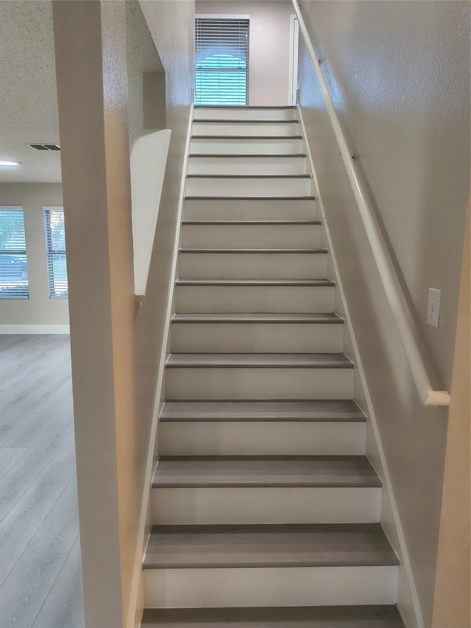 Single Family Residence For Rent in Collin County , 2524 Brinlee Branch Lane, Mc Kinney, Texas 75071, 4 Bedroom, 3 Bathroom, 2 Garage spaces, 3,183 Sqft, built in 2001, Price $2,495, mls#21367657, Real Estate Agent in Mc Kinney, Homes For Rent in Collin county, Homes For Rent in Mc Kinney, Realtor in Mc Kinney Texas, Real Estate Brokerage Independent Realty Texas, Luminita Cordes Realtor