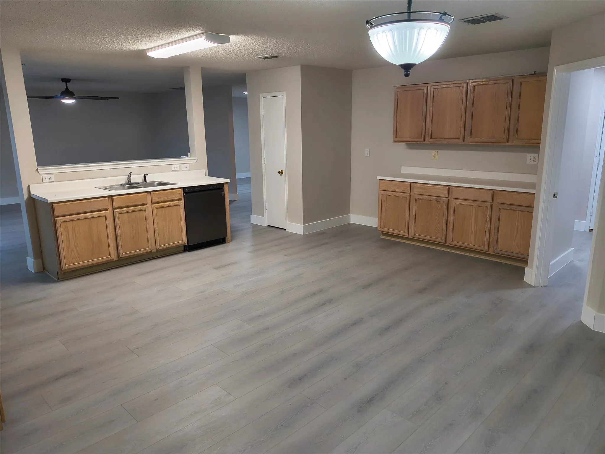 Single Family Residence For Rent in Collin County , 2524 Brinlee Branch Lane, Mc Kinney, Texas 75071, 4 Bedroom, 3 Bathroom, 2 Garage spaces, 3,183 Sqft, built in 2001, Price $2,495, mls#21367657, Real Estate Agent in Mc Kinney, Homes For Rent in Collin county, Homes For Rent in Mc Kinney, Realtor in Mc Kinney Texas, Real Estate Brokerage Independent Realty Texas, Luminita Cordes Realtor