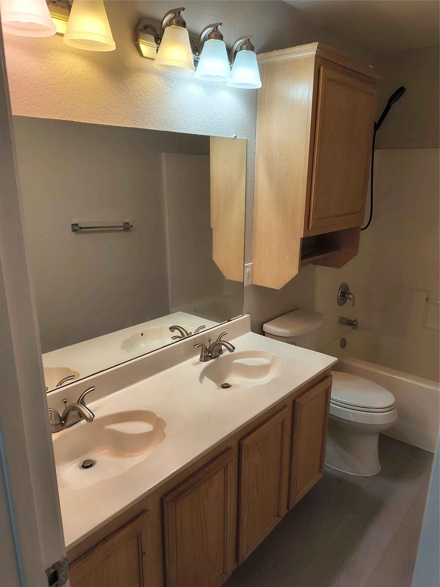 Single Family Residence For Rent in Collin County , 2524 Brinlee Branch Lane, Mc Kinney, Texas 75071, 4 Bedroom, 3 Bathroom, 2 Garage spaces, 3,183 Sqft, built in 2001, Price $2,495, mls#21367657, Real Estate Agent in Mc Kinney, Homes For Rent in Collin county, Homes For Rent in Mc Kinney, Realtor in Mc Kinney Texas, Real Estate Brokerage Independent Realty Texas, Luminita Cordes Realtor