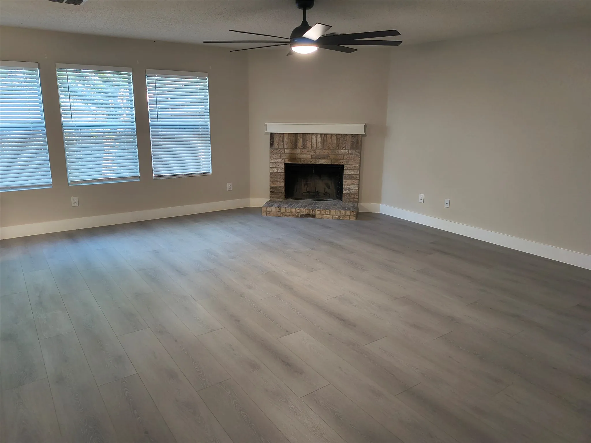 Single Family Residence For Rent in Collin County , 2524 Brinlee Branch Lane, Mc Kinney, Texas 75071, 4 Bedroom, 3 Bathroom, 2 Garage spaces, 3,183 Sqft, built in 2001, Price $2,495, mls#21367657, Real Estate Agent in Mc Kinney, Homes For Rent in Collin county, Homes For Rent in Mc Kinney, Realtor in Mc Kinney Texas, Real Estate Brokerage Independent Realty Texas, Luminita Cordes Realtor