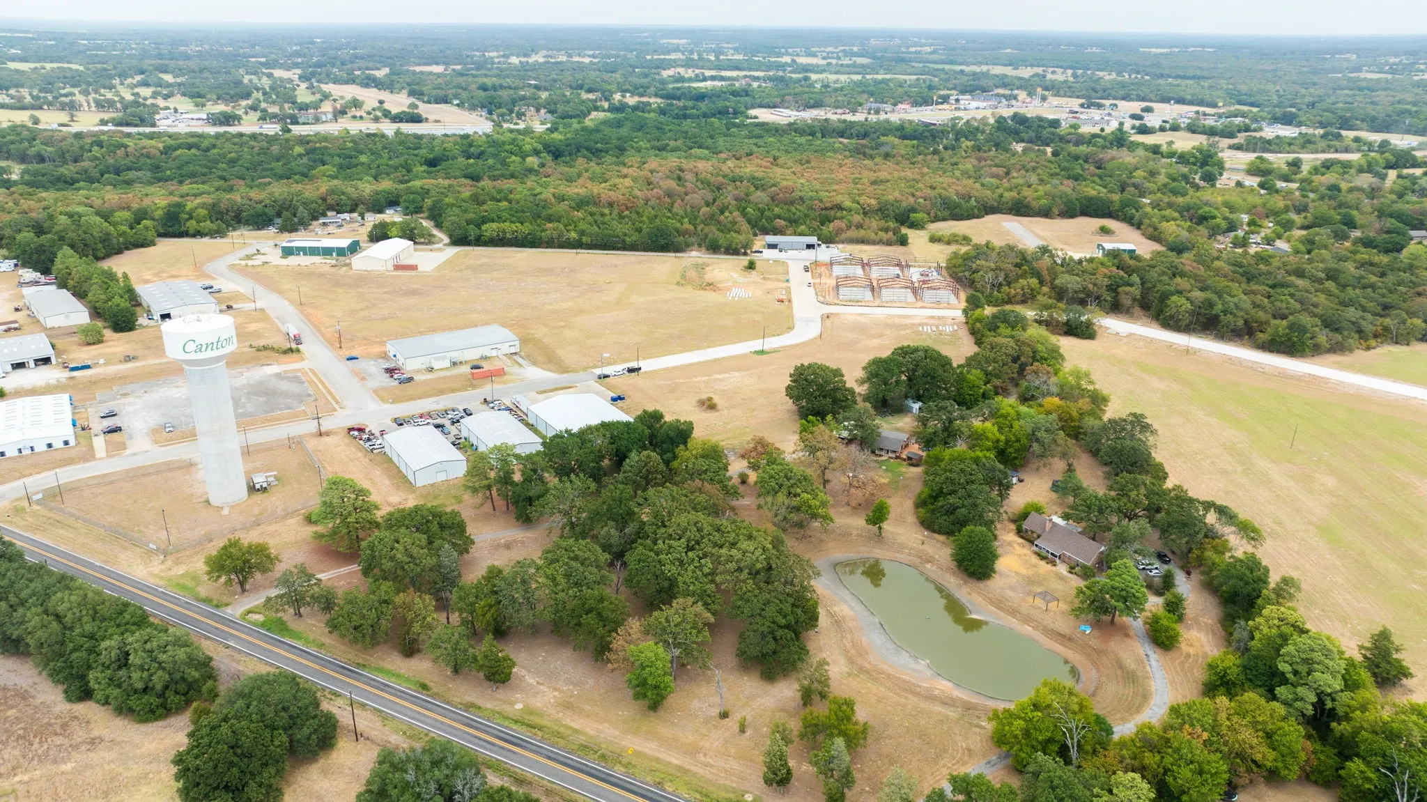 Single Family Residence For Sale in Van Zandt County , 1078 1st Monday Lane, Canton, Texas 75103, 2 Bedroom, 2 Bathroom, Garage spaces, 1,368 Sqft, built in 1973, mls#21367034, Real Estate Agent in Canton, Homes For Sale in Van Zandt county, Homes For Sale in Canton, Realtor in Canton Texas, Real Estate Brokerage Independent Realty Texas, Luminita Cordes Realtor