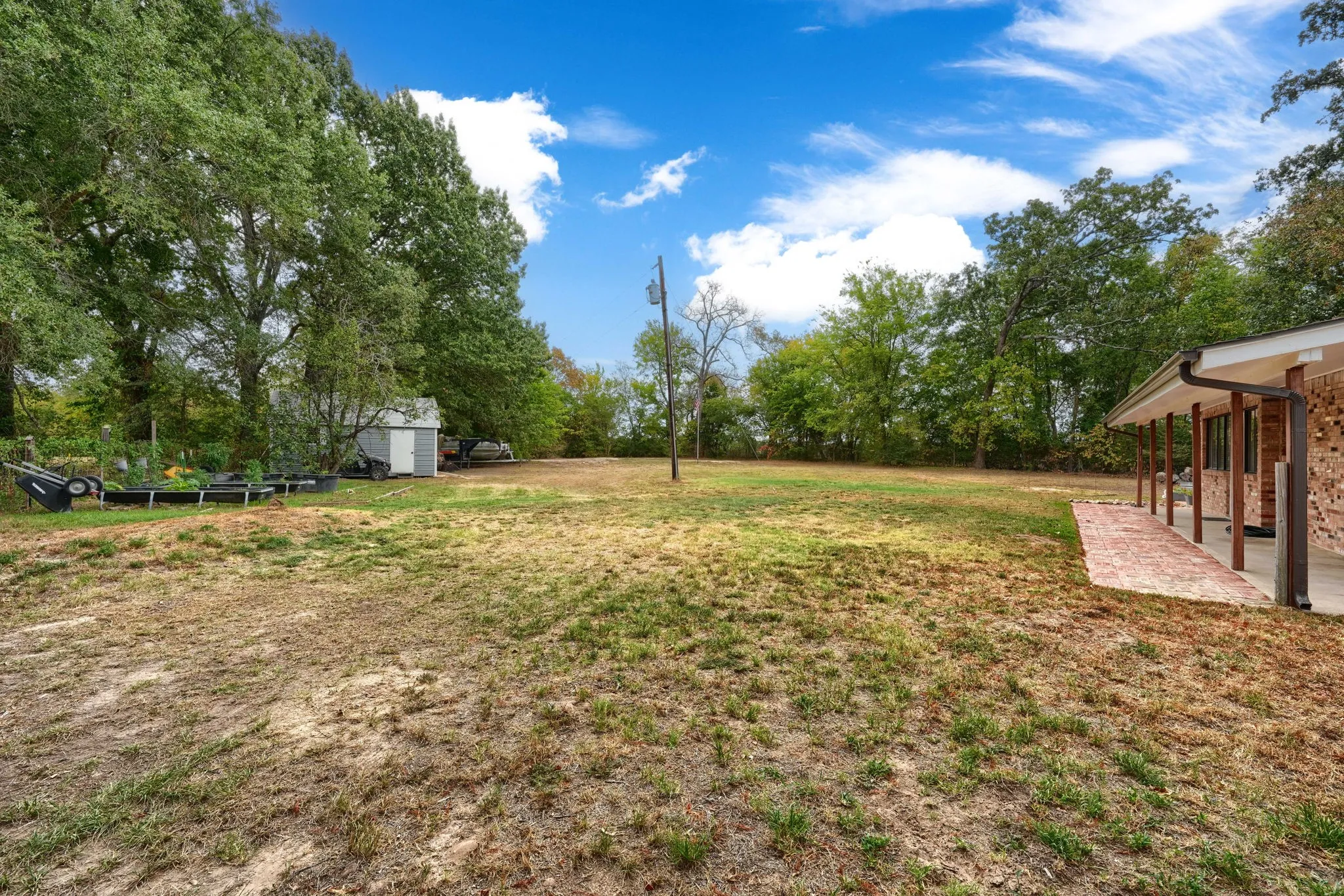 Single Family Residence For Sale in Van Zandt County , 1078 1st Monday Lane, Canton, Texas 75103, 2 Bedroom, 2 Bathroom, Garage spaces, 1,368 Sqft, built in 1973, mls#21367034, Real Estate Agent in Canton, Homes For Sale in Van Zandt county, Homes For Sale in Canton, Realtor in Canton Texas, Real Estate Brokerage Independent Realty Texas, Luminita Cordes Realtor