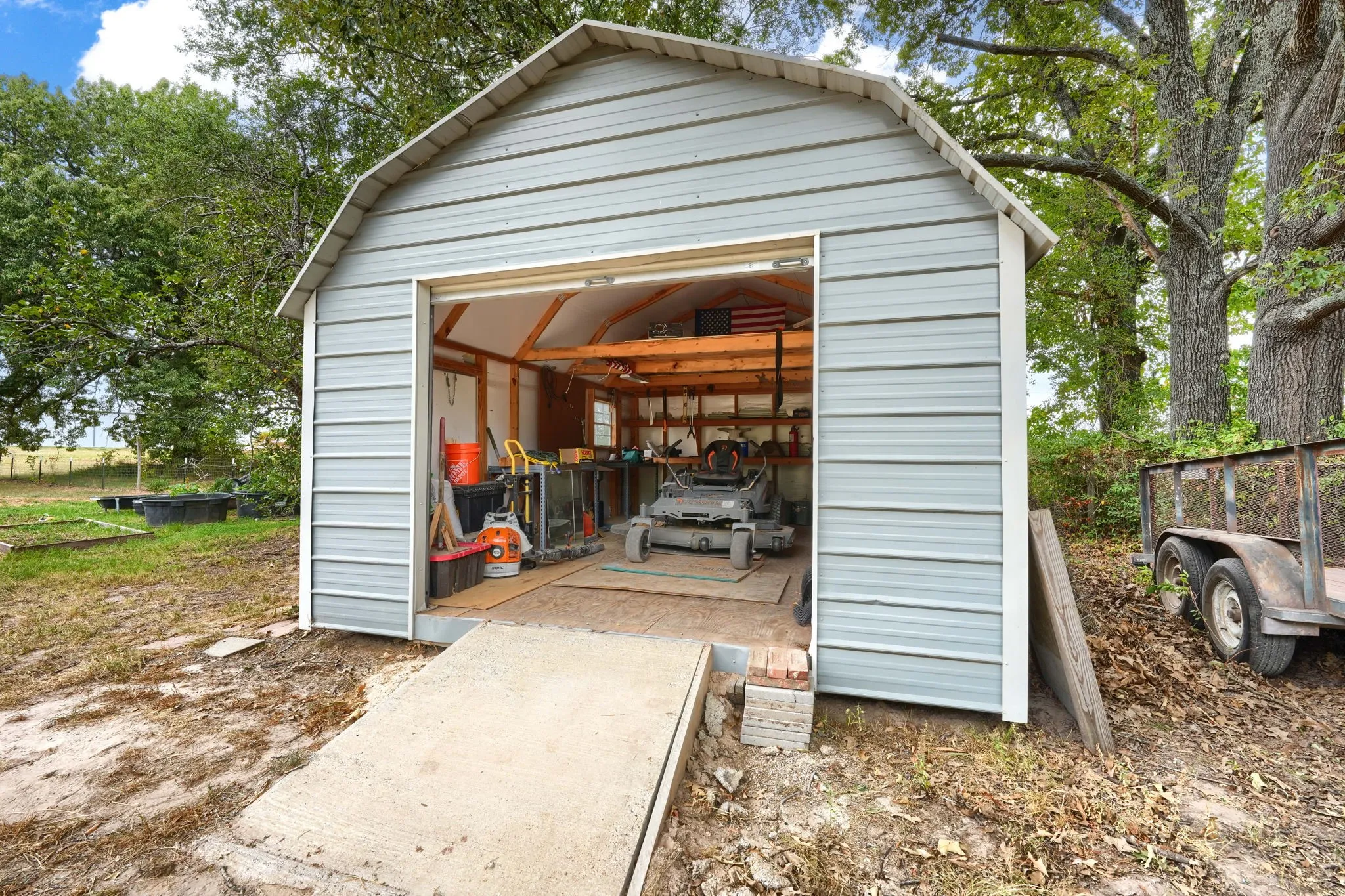 Single Family Residence For Sale in Van Zandt County , 1078 1st Monday Lane, Canton, Texas 75103, 2 Bedroom, 2 Bathroom, Garage spaces, 1,368 Sqft, built in 1973, mls#21367034, Real Estate Agent in Canton, Homes For Sale in Van Zandt county, Homes For Sale in Canton, Realtor in Canton Texas, Real Estate Brokerage Independent Realty Texas, Luminita Cordes Realtor