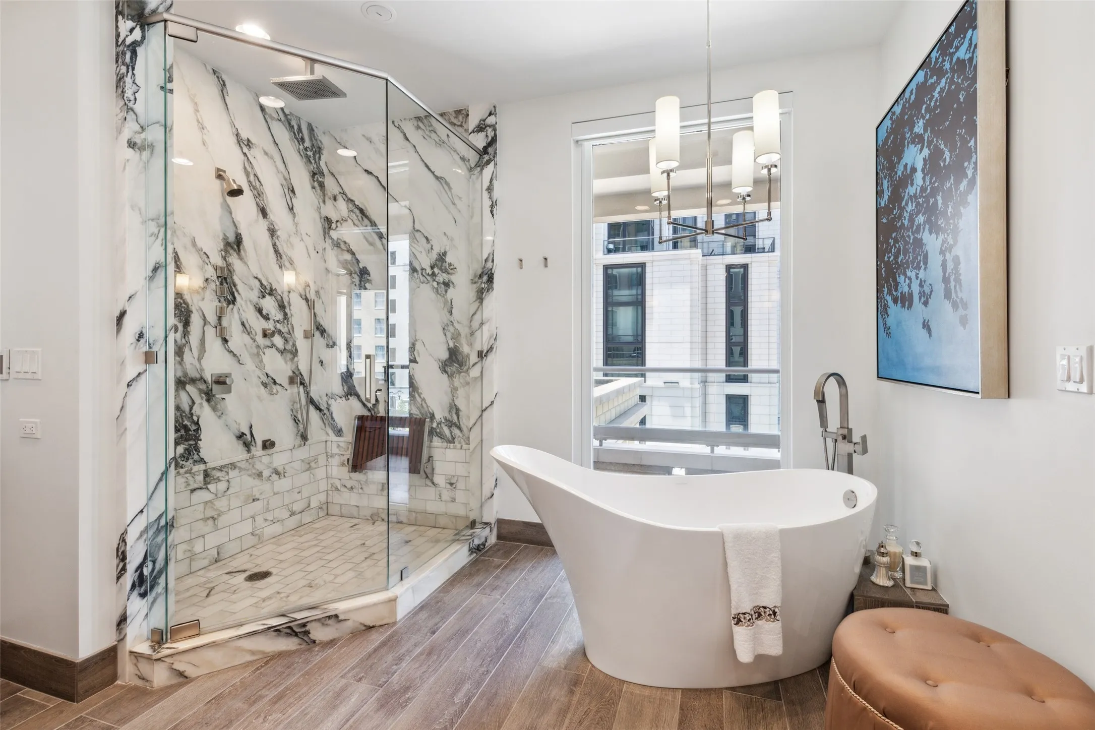 Condominium For Sale in Dallas County , 2300 Wolf Street 3D, Dallas, Texas 75201, 2 Bedroom, 3 Bathroom, 2 Garage spaces, 3,200 Sqft, built in 2014, mls#21367674, Real Estate Agent in Dallas, Homes For Sale in Dallas county, Homes For Sale in Dallas, Realtor in Dallas Texas, Real Estate Brokerage Independent Realty Texas, Luminita Cordes Realtor