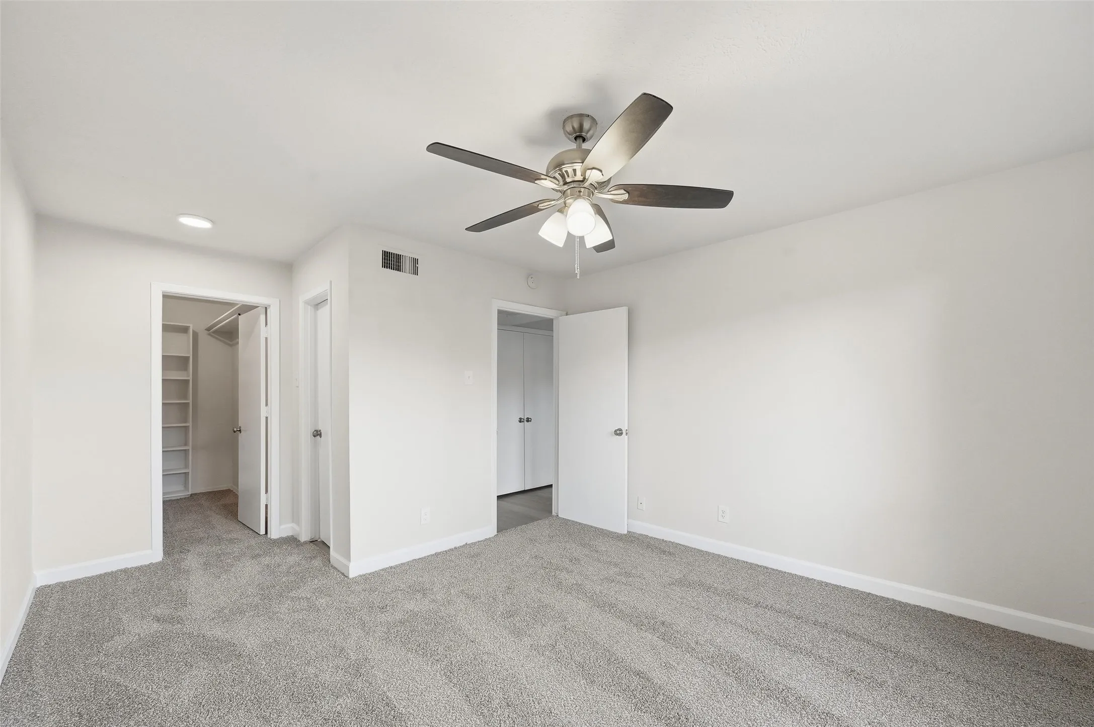 Condominium For Rent in Dallas County , 4859 Cedar Springs Road 136, Dallas, Texas 75219, 1 Bedroom, 1 Bathroom, Garage spaces, 629 Sqft, built in 1970, mls#21367642, Real Estate Agent in Dallas, Homes For Rent in Dallas county, Homes For Rent in Dallas, Realtor in Dallas Texas, Real Estate Brokerage Independent Realty Texas, Luminita Cordes Realtor