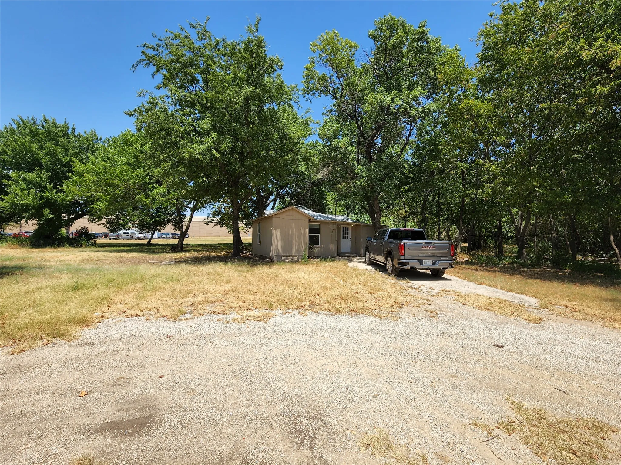Single Family Residence For Rent in Denton County , 508 Acme Street, Denton, Texas 76205, 3 Bedroom, 1 Bathroom, Garage spaces, 1,072 Sqft, built in 1940, mls#21367680, Real Estate Agent in Denton, Homes For Rent in Denton county, Homes For Rent in Denton, Realtor in Denton Texas, Real Estate Brokerage Independent Realty Texas, Luminita Cordes Realtor