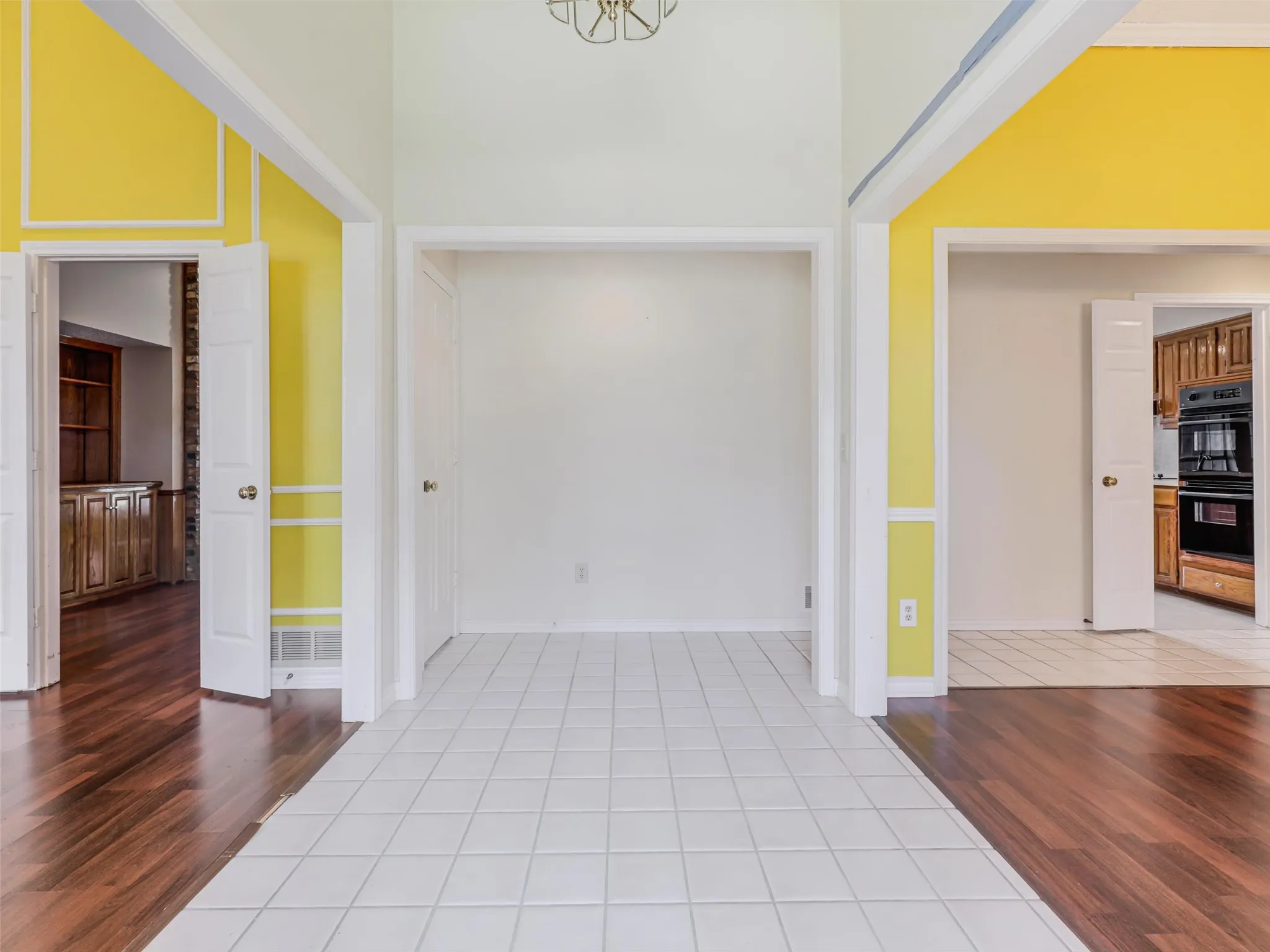 Single Family Residence For Sale in Collin County , 3345 Sage Brush Trail, Plano, Texas 75023, 4 Bedroom, 3 Bathroom, 2 Garage spaces, 2,787 Sqft, built in 1987, mls#21367646, Real Estate Agent in Plano, Homes For Sale in Collin county, Homes For Sale in Plano, Realtor in Plano Texas, Real Estate Brokerage Independent Realty Texas, Luminita Cordes Realtor
