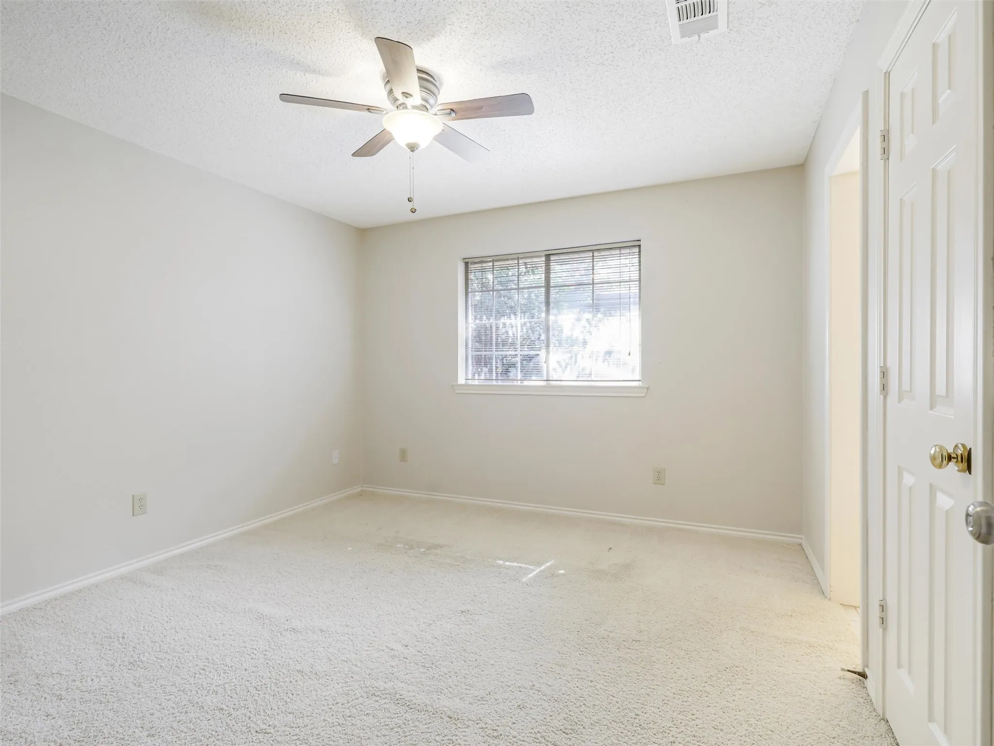 Single Family Residence For Sale in Collin County , 3345 Sage Brush Trail, Plano, Texas 75023, 4 Bedroom, 3 Bathroom, 2 Garage spaces, 2,787 Sqft, built in 1987, mls#21367646, Real Estate Agent in Plano, Homes For Sale in Collin county, Homes For Sale in Plano, Realtor in Plano Texas, Real Estate Brokerage Independent Realty Texas, Luminita Cordes Realtor