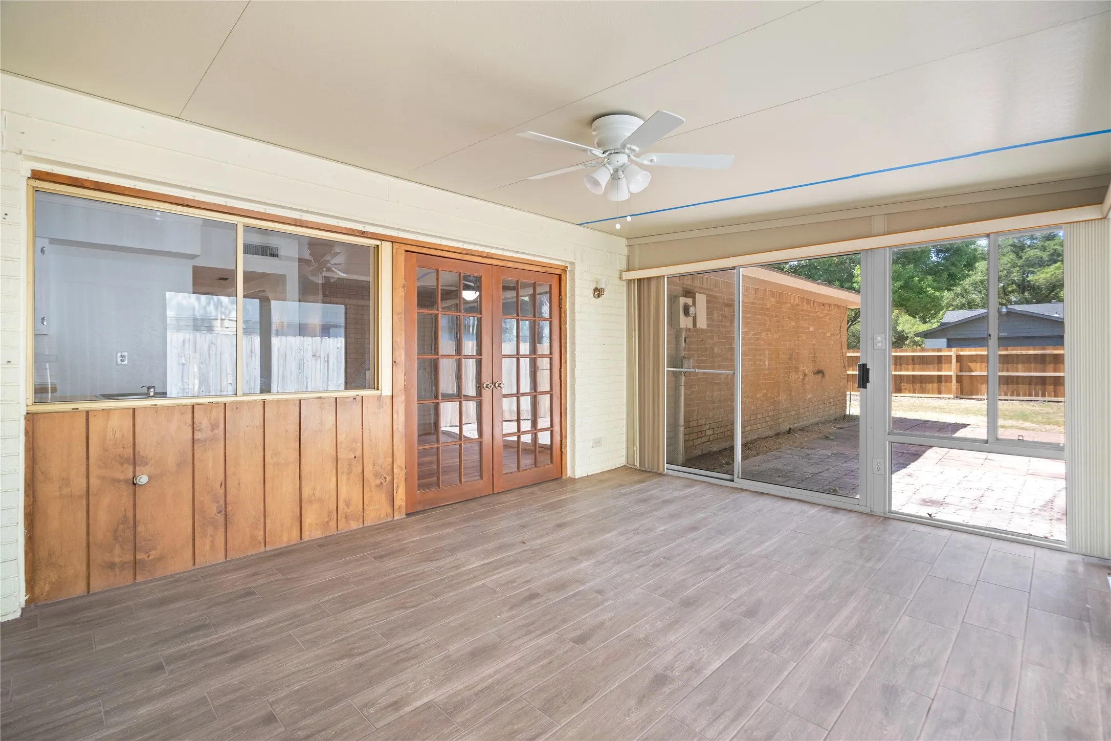 Single Family Residence For Rent in Dallas County , 2801 Clover Valley Drive, Garland, Texas 75043, 3 Bedroom, 2 Bathroom, 2 Garage spaces, 1,695 Sqft, built in 1974, mls#21367656, Real Estate Agent in Garland, Homes For Rent in Dallas county, Homes For Rent in Garland, Realtor in Garland Texas, Real Estate Brokerage Independent Realty Texas, Luminita Cordes Realtor