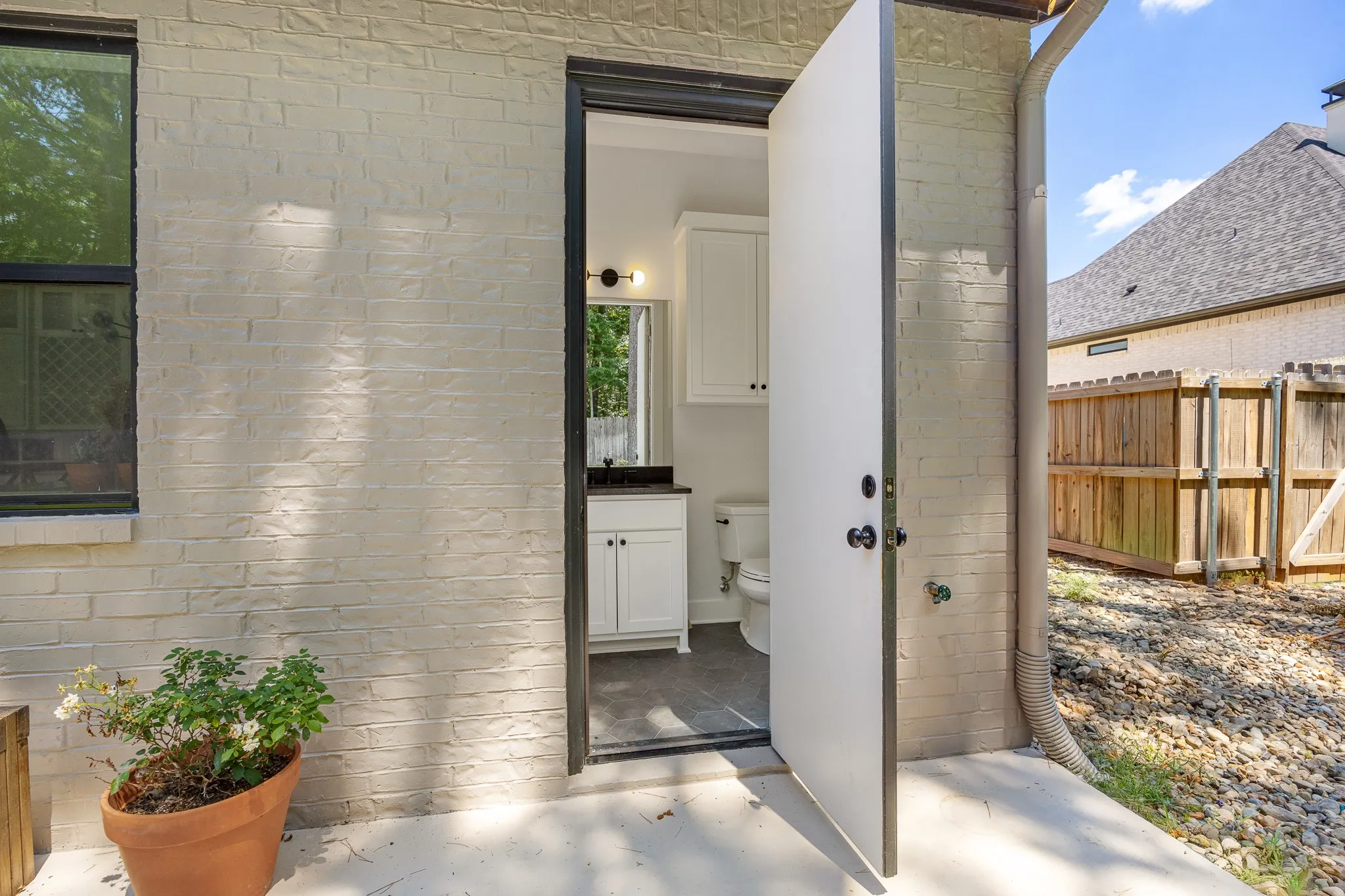 Single Family Residence For Sale in Smith County , 9261 Caddo Ridge Cove, Tyler, Texas 75703, 5 Bedroom, 4 Bathroom, 3 Garage spaces, 3,899 Sqft, built in 2022, mls#21367693, Real Estate Agent in Tyler, Homes For Sale in Smith county, Homes For Sale in Tyler, Realtor in Tyler Texas, Real Estate Brokerage Independent Realty Texas, Luminita Cordes Realtor