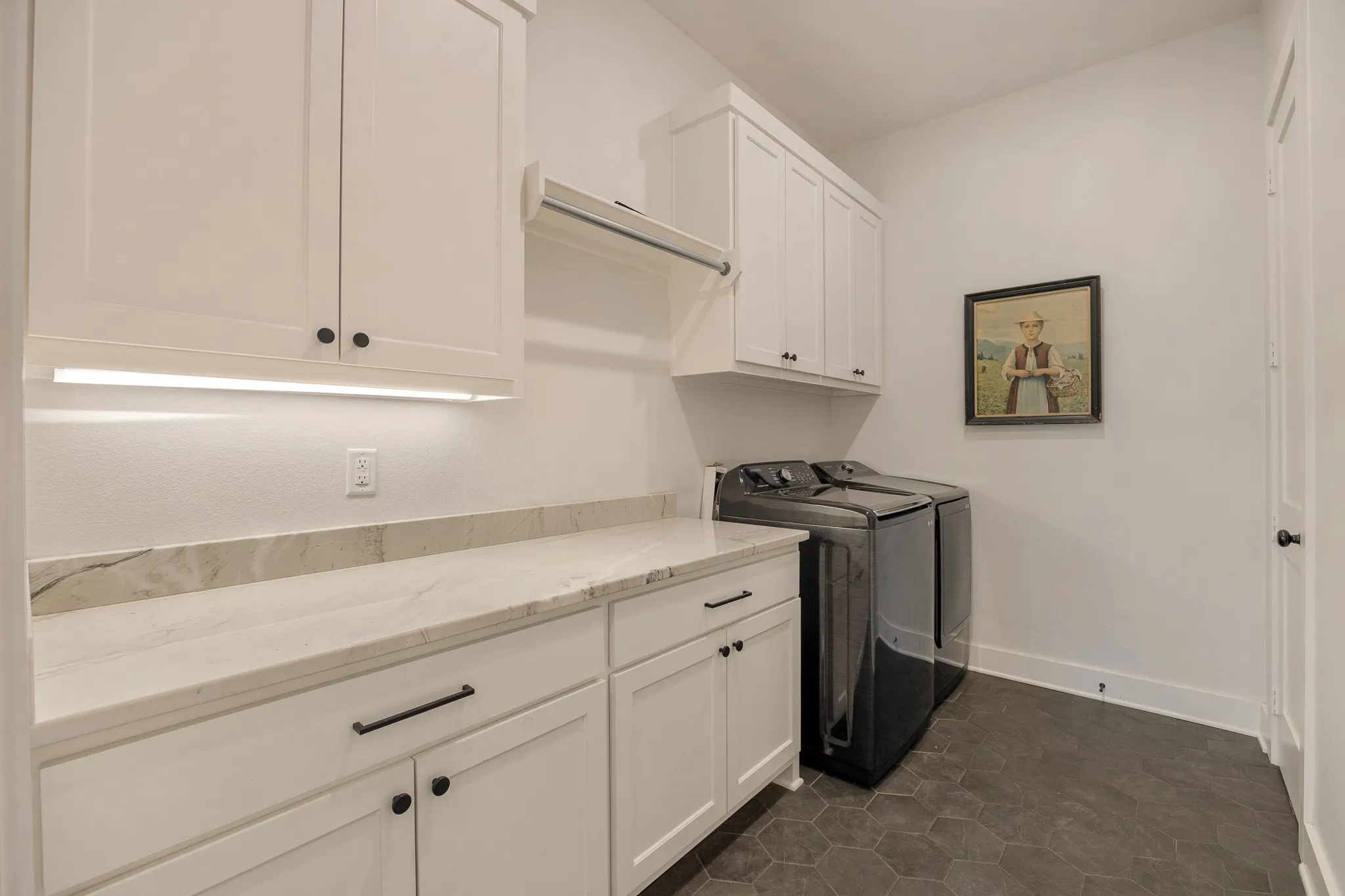 Single Family Residence For Sale in Smith County , 9261 Caddo Ridge Cove, Tyler, Texas 75703, 5 Bedroom, 4 Bathroom, 3 Garage spaces, 3,899 Sqft, built in 2022, mls#21367693, Real Estate Agent in Tyler, Homes For Sale in Smith county, Homes For Sale in Tyler, Realtor in Tyler Texas, Real Estate Brokerage Independent Realty Texas, Luminita Cordes Realtor