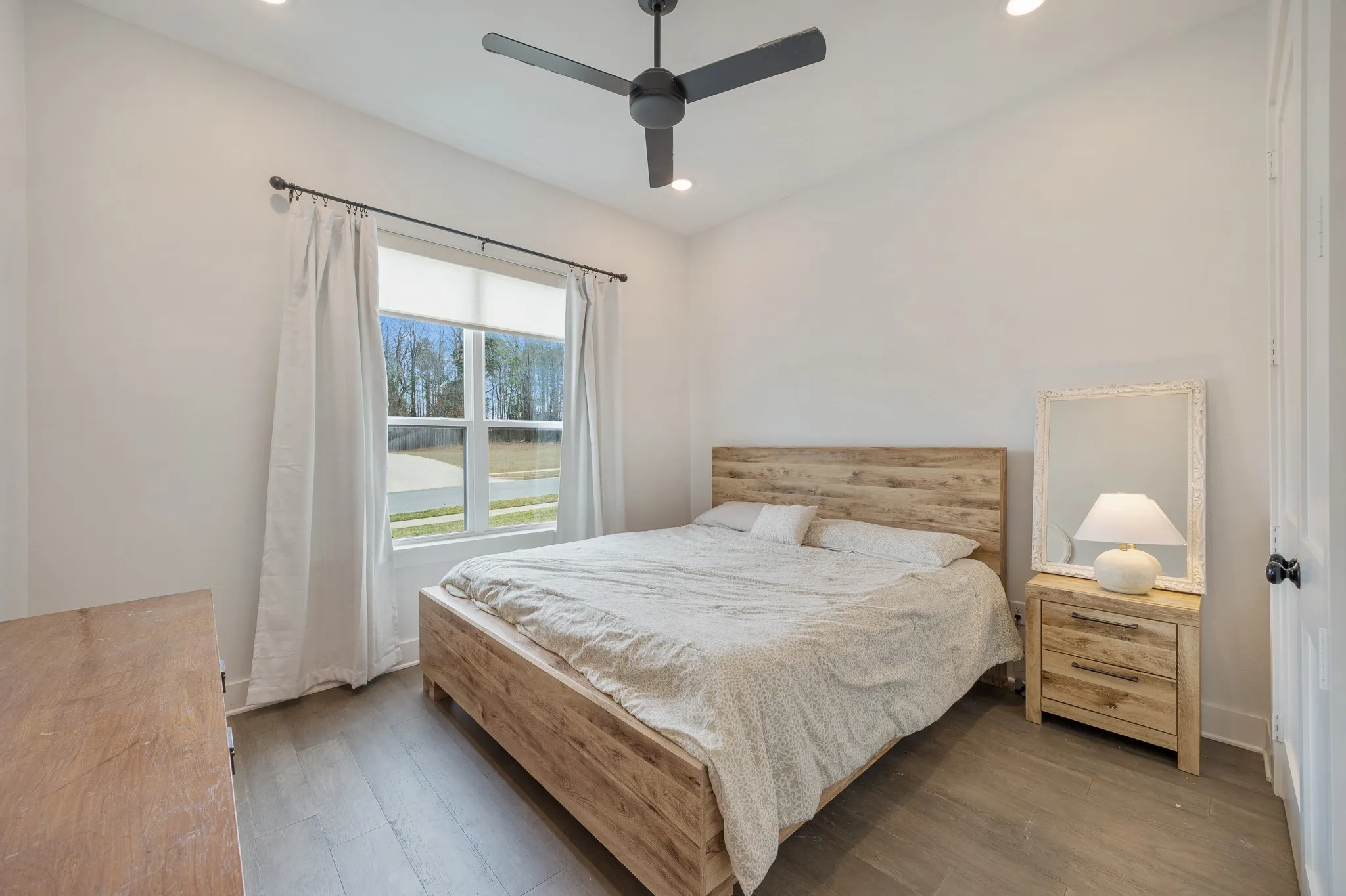 Single Family Residence For Sale in Smith County , 9261 Caddo Ridge Cove, Tyler, Texas 75703, 5 Bedroom, 4 Bathroom, 3 Garage spaces, 3,899 Sqft, built in 2022, mls#21367693, Real Estate Agent in Tyler, Homes For Sale in Smith county, Homes For Sale in Tyler, Realtor in Tyler Texas, Real Estate Brokerage Independent Realty Texas, Luminita Cordes Realtor