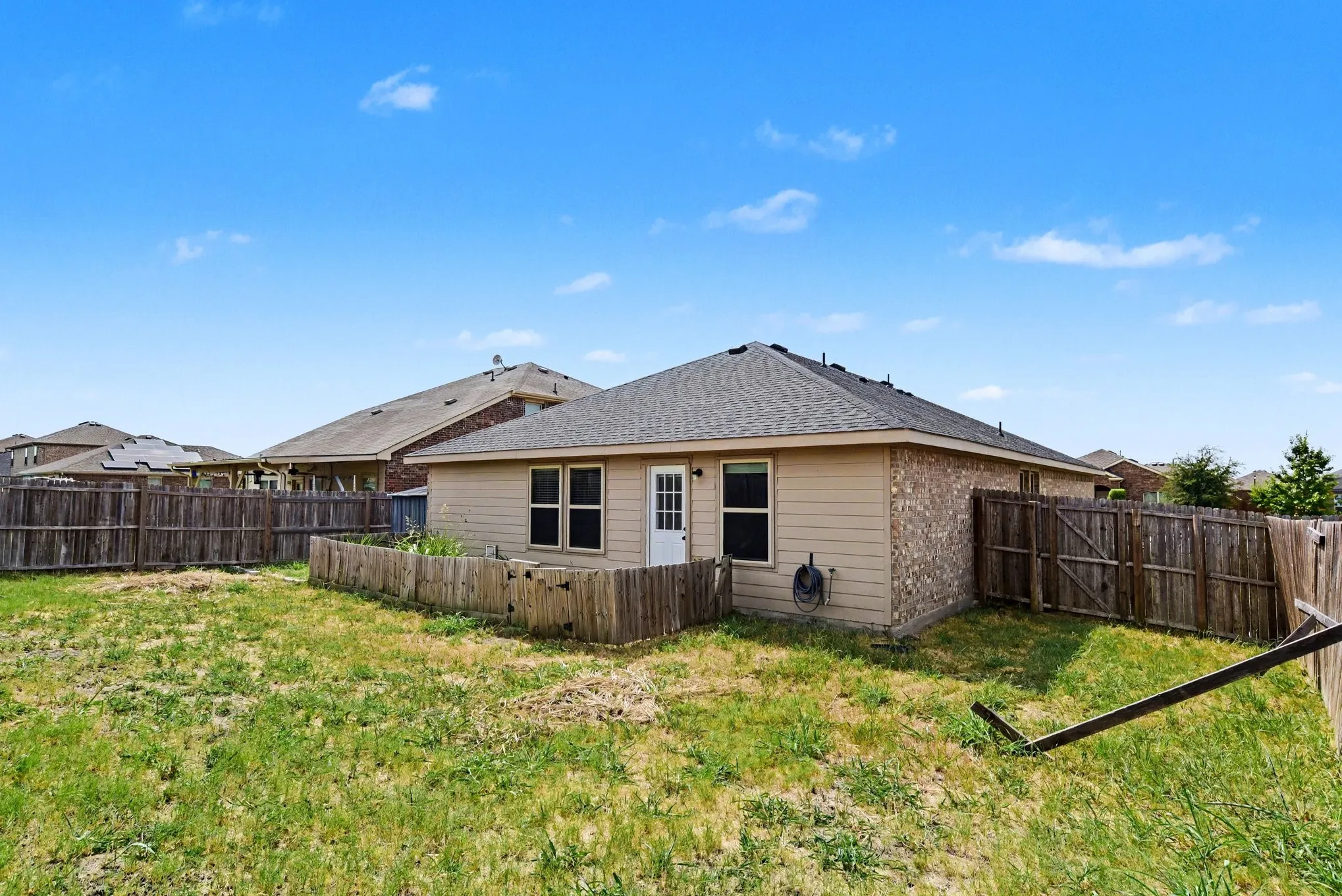 Single Family Residence For Sale in Collin County , 502 Plum Drive, Josephine, Texas 75173, 4 Bedroom, 2 Bathroom, 2 Garage spaces, 1,681 Sqft, built in 2016, mls#21362143, Real Estate Agent in Josephine, Homes For Sale in Collin county, Homes For Sale in Josephine, Realtor in Josephine Texas, Real Estate Brokerage Independent Realty Texas, Luminita Cordes Realtor