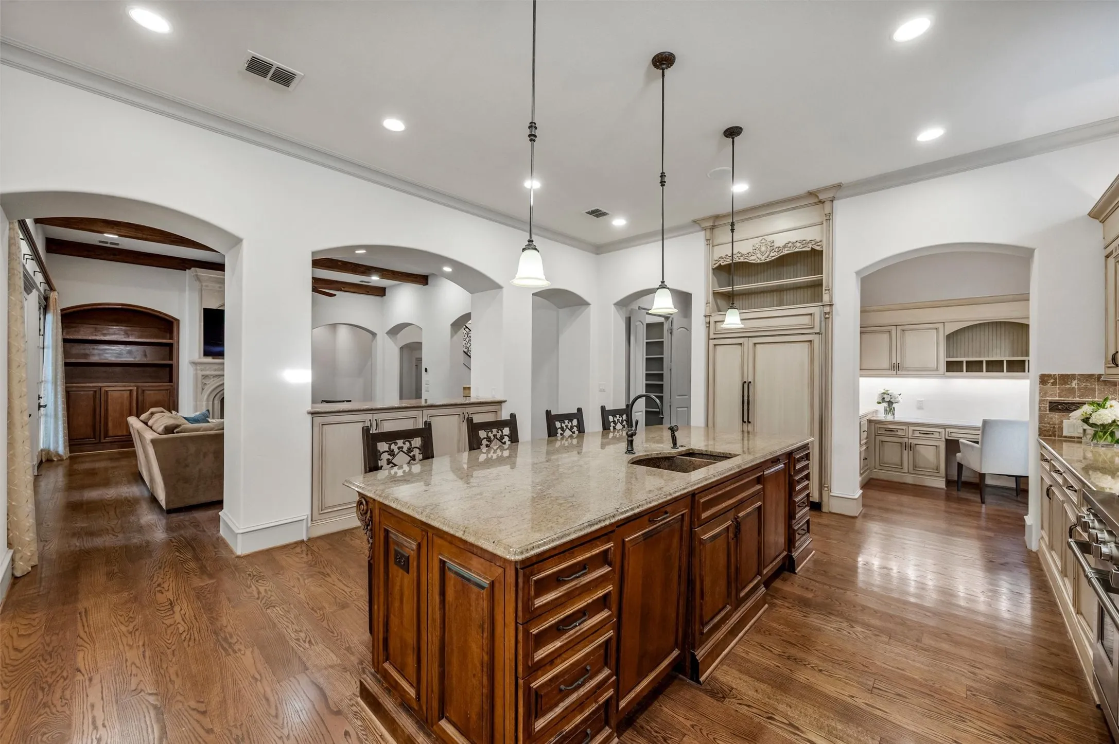Single Family Residence For Sale in Dallas County , 6043 Meadow Road, Dallas, Texas 75230, 5 Bedroom, 6 Bathroom, 3 Garage spaces, 6,482 Sqft, built in 2008, mls#21317444, Real Estate Agent in Dallas, Homes For Sale in Dallas county, Homes For Sale in Dallas, Realtor in Dallas Texas, Real Estate Brokerage Independent Realty Texas, Luminita Cordes Realtor