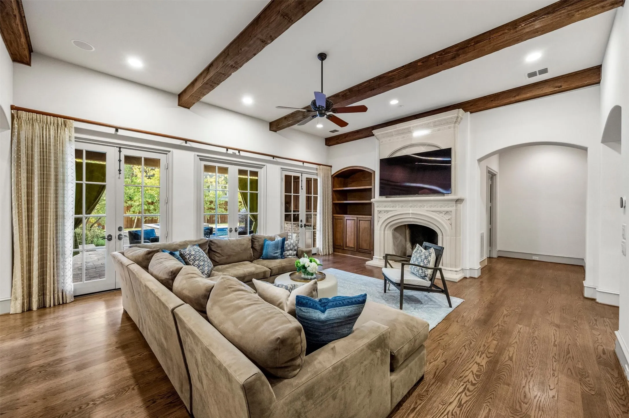 Single Family Residence For Sale in Dallas County , 6043 Meadow Road, Dallas, Texas 75230, 5 Bedroom, 6 Bathroom, 3 Garage spaces, 6,482 Sqft, built in 2008, mls#21317444, Real Estate Agent in Dallas, Homes For Sale in Dallas county, Homes For Sale in Dallas, Realtor in Dallas Texas, Real Estate Brokerage Independent Realty Texas, Luminita Cordes Realtor